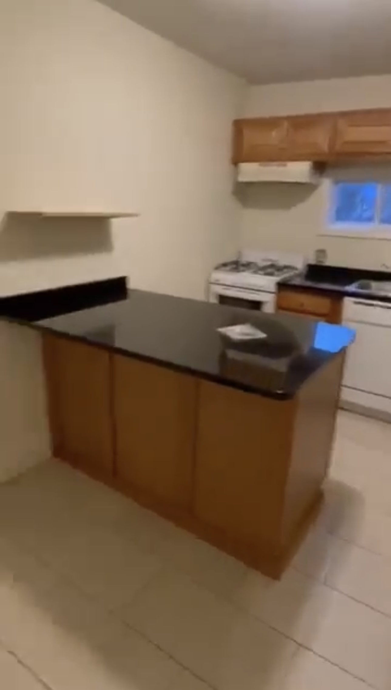 2 bed, 1 bath apartment for rent at 17 Bay St Unit 1 L, Union Square — photo 7 of 9