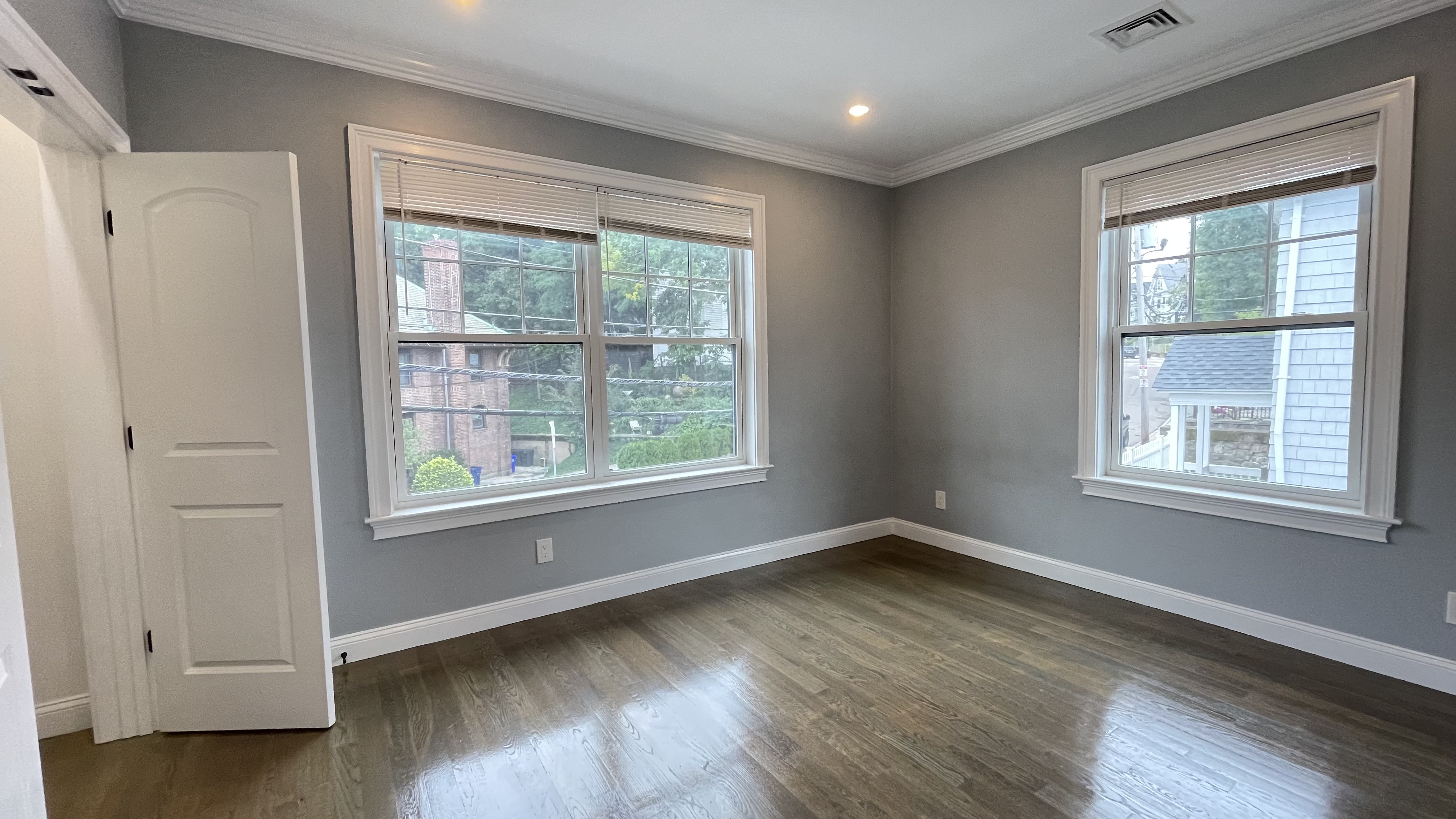 3 bed, 2 bath apartment for rent at 19 Walk Hill St Unit 2, Jamaica Plain — photo 4 of 17