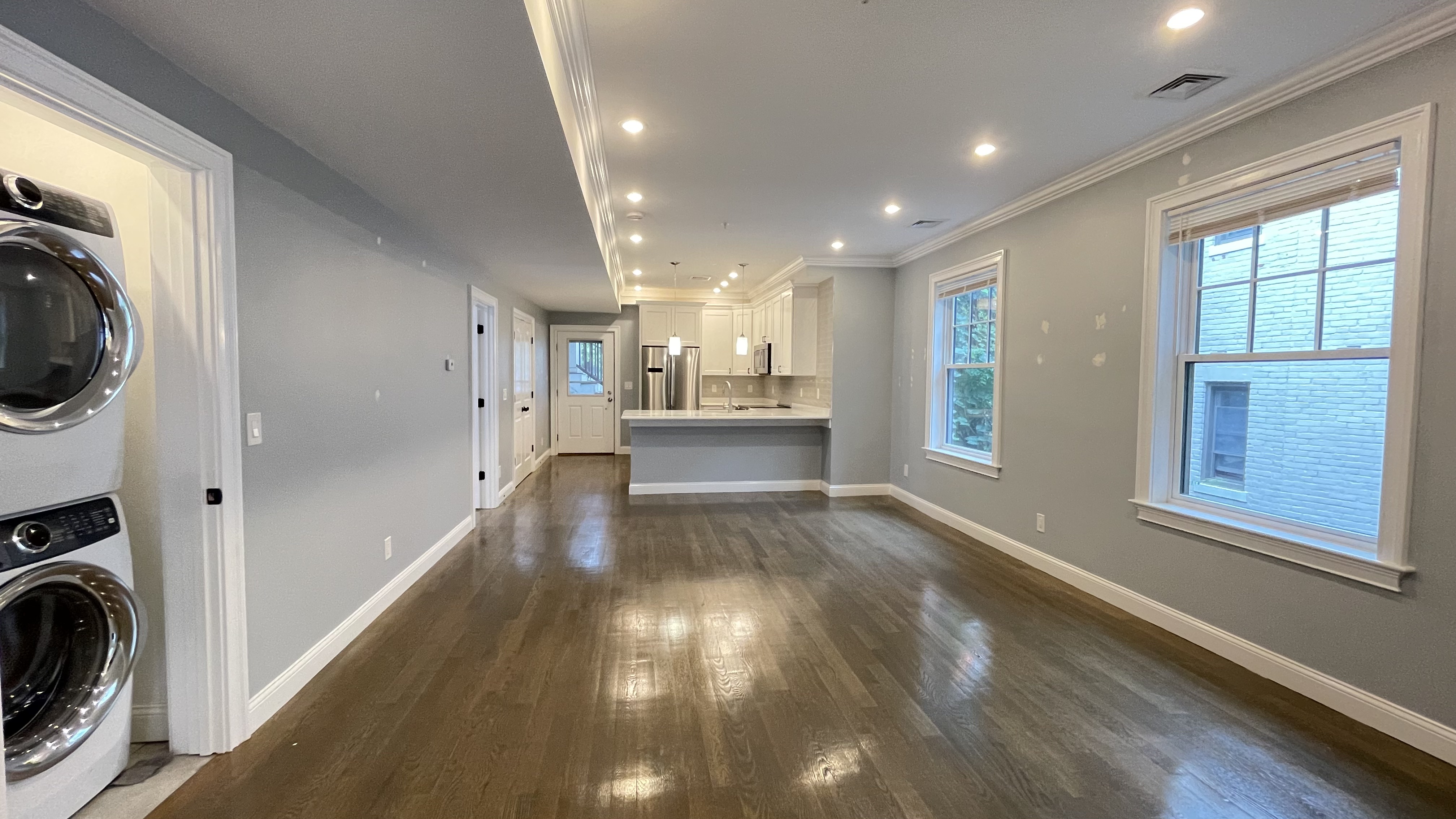 3 bed, 2 bath apartment for rent at 19 Walk Hill St Unit 2, Jamaica Plain — photo 5 of 17