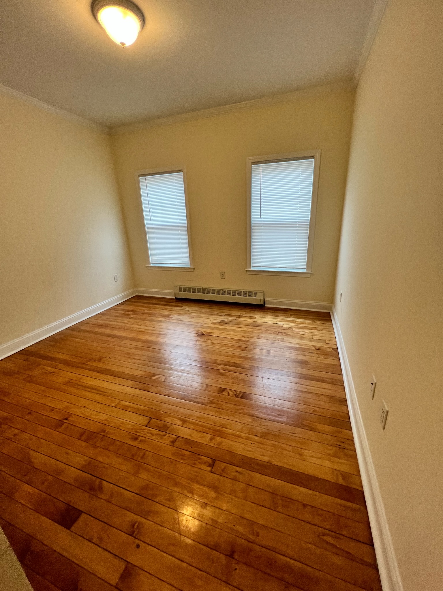 3 bed, 1 bath apartment for rent at 75 Langdon St Unit 2, Harvard Square — photo 4 of 17