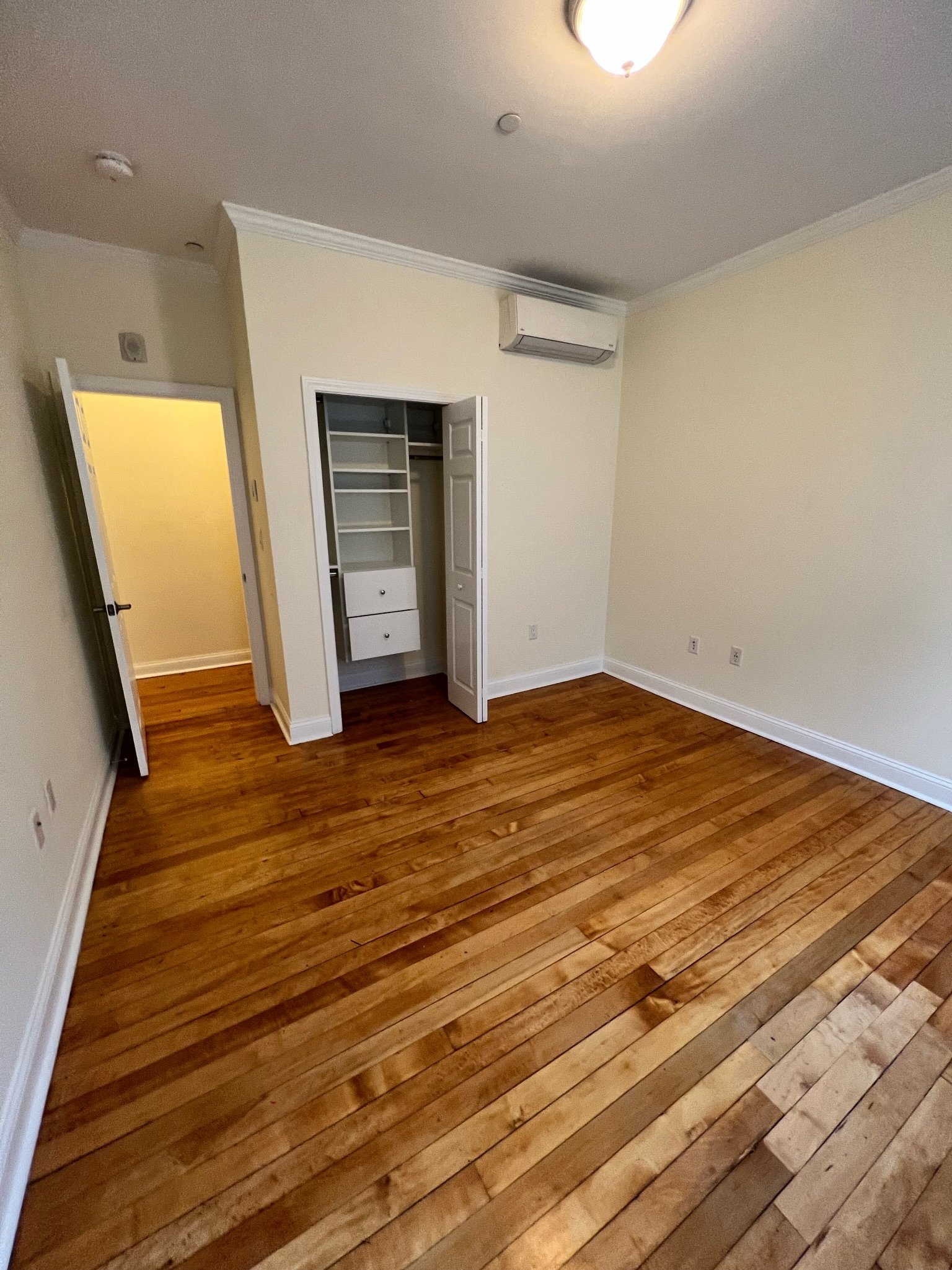 3 bed, 1 bath apartment for rent at 75 Langdon St Unit 2, Harvard Square — photo 5 of 17