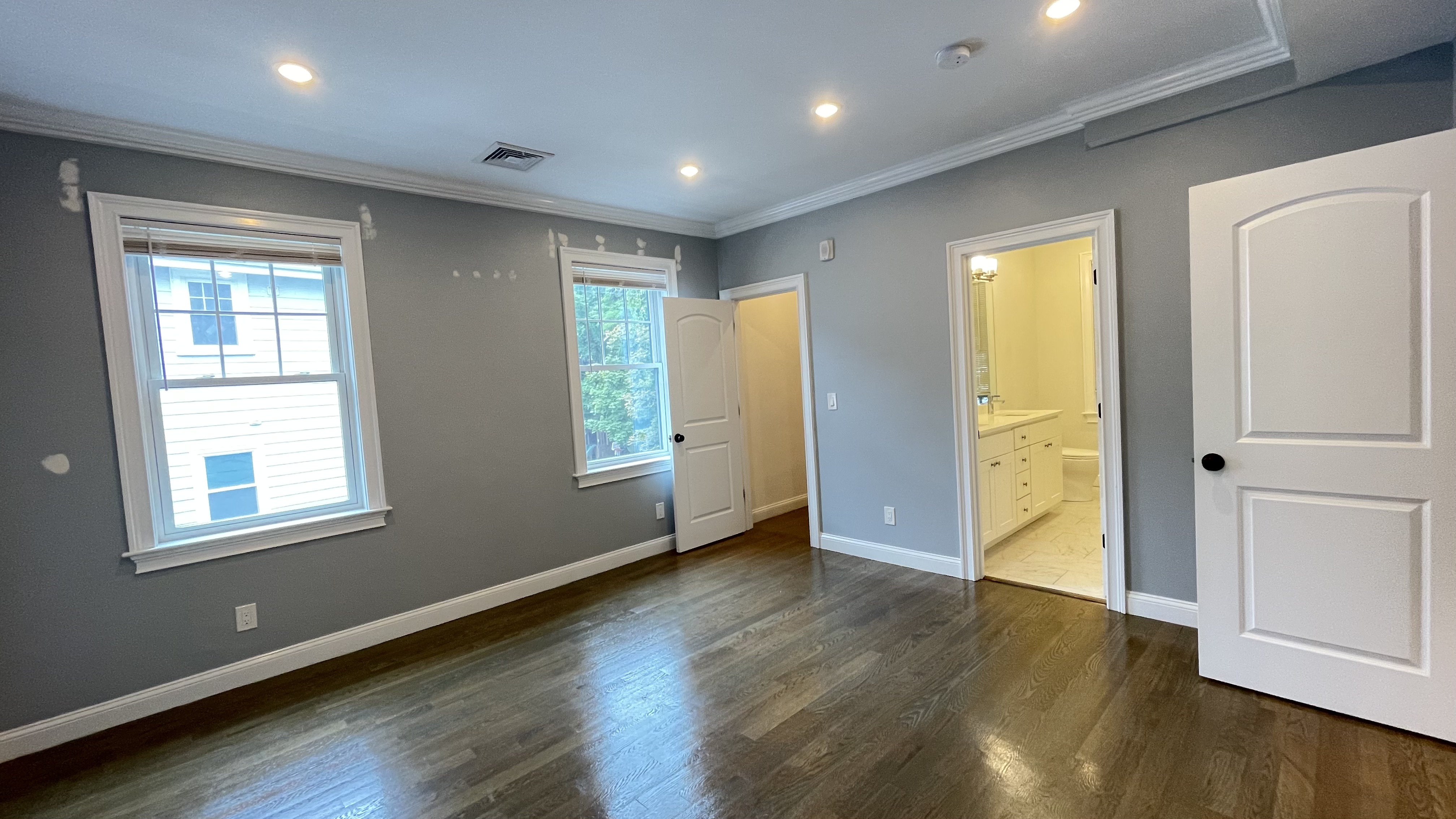 3 bed, 2 bath apartment for rent at 19 Walk Hill St Unit 2, Jamaica Plain — photo 14 of 17