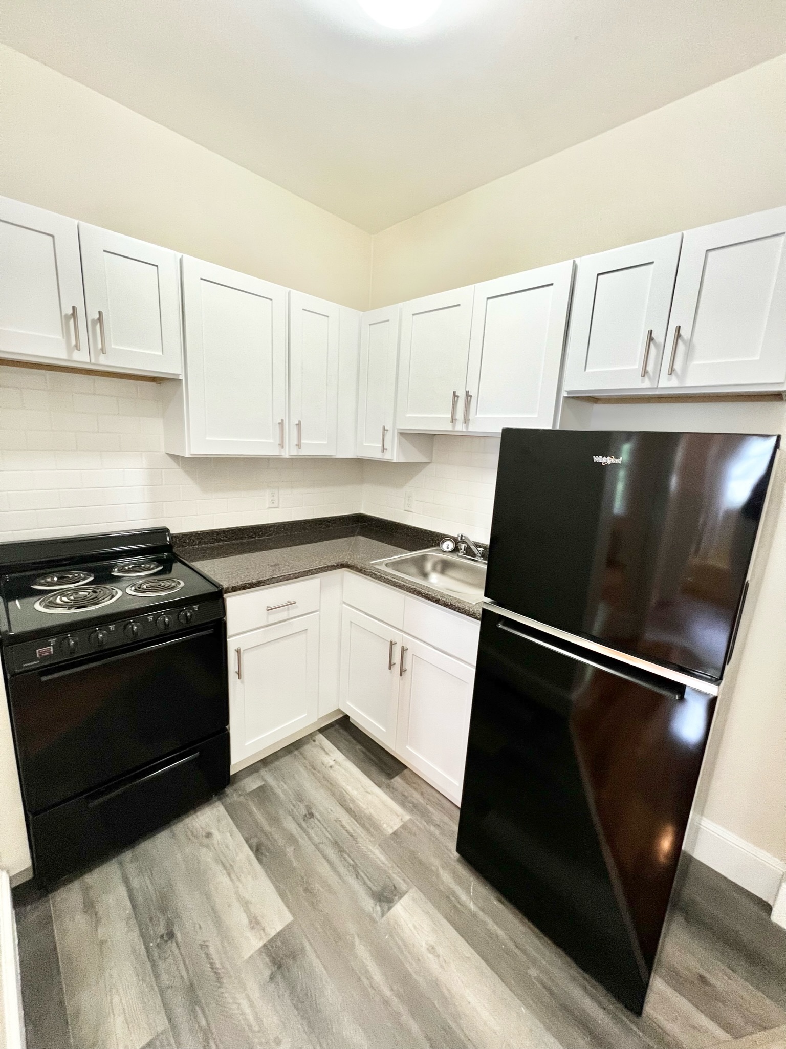 1 bed, 1 bath apartment for rent at 32 Lancaster Ter Unit 111, Coolidge Corner — photo 1 of 8