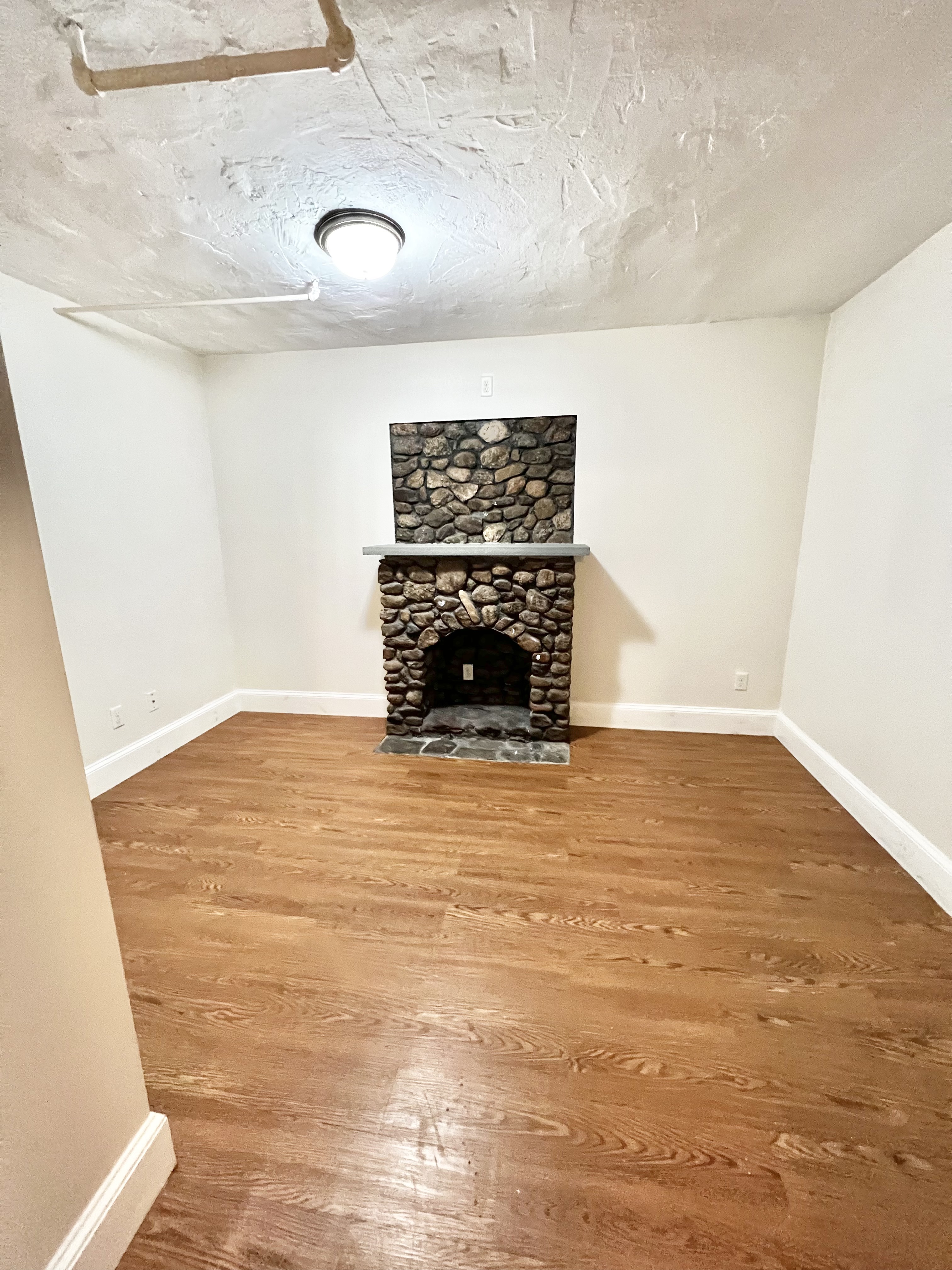 3 bed, 2 bath apartment for rent at 32 Lancaster Terr Unit A100, Coolidge Corner — photo 13 of 17