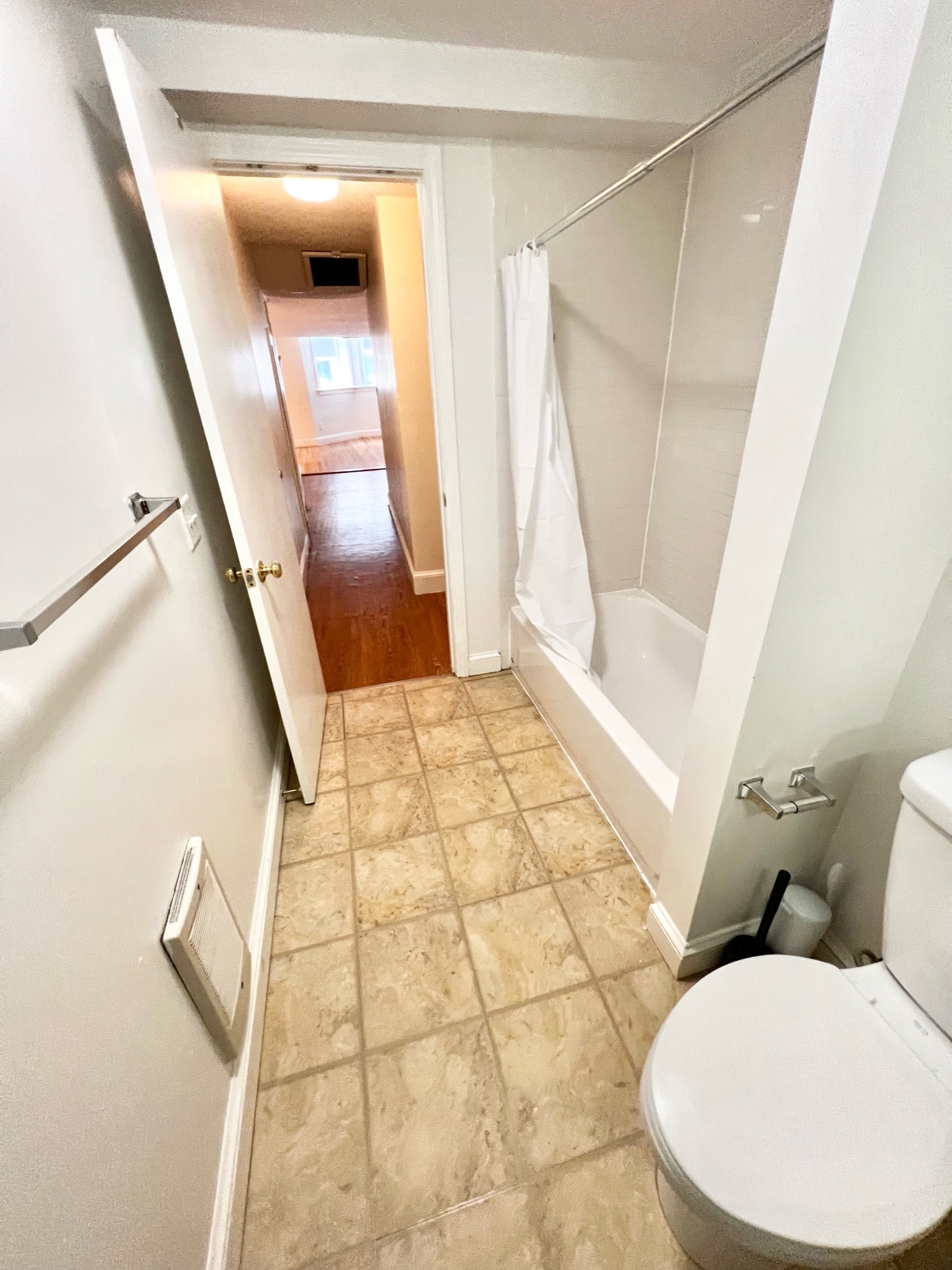 3 bed, 2 bath apartment for rent at 32 Lancaster Terr Unit A100, Coolidge Corner — photo 6 of 17