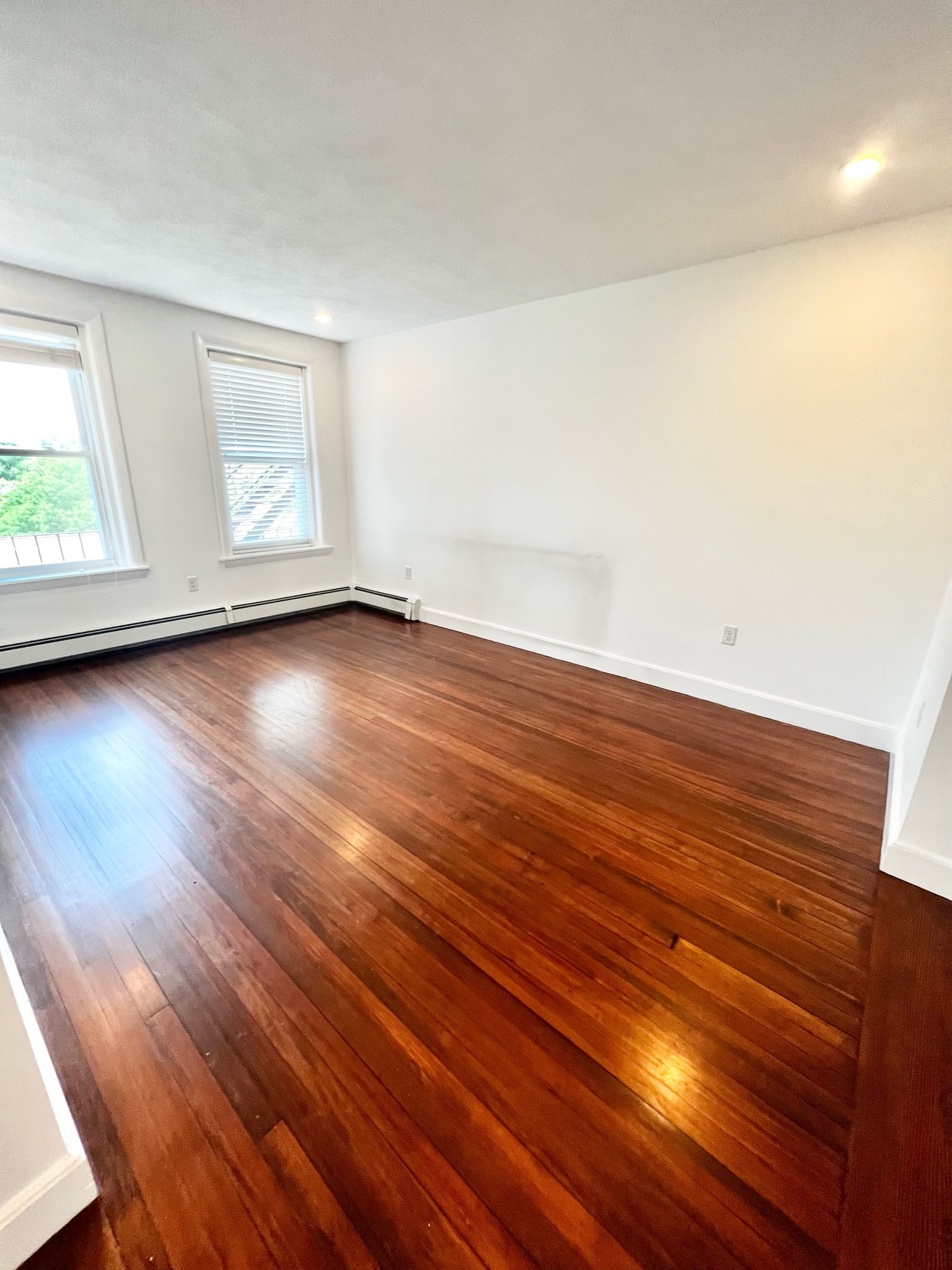 2 bed, 1 bath apartment for rent at 308 Tappan St Unit 4, Coolidge Corner — photo 3 of 13