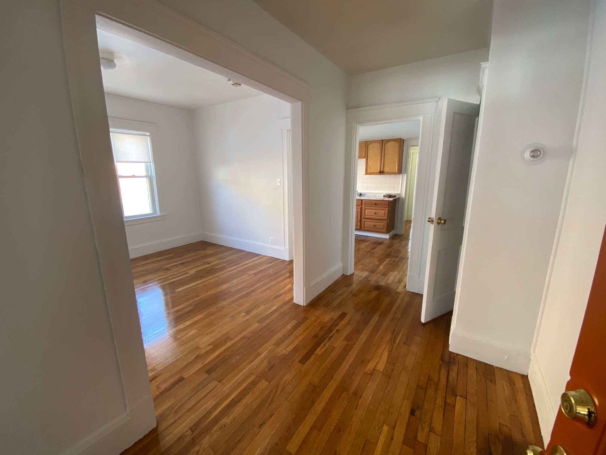 2 bed, 1 bath apartment for rent at 524 Hyde Park Ave Unit 5, Roslindale — photo 1 of 16