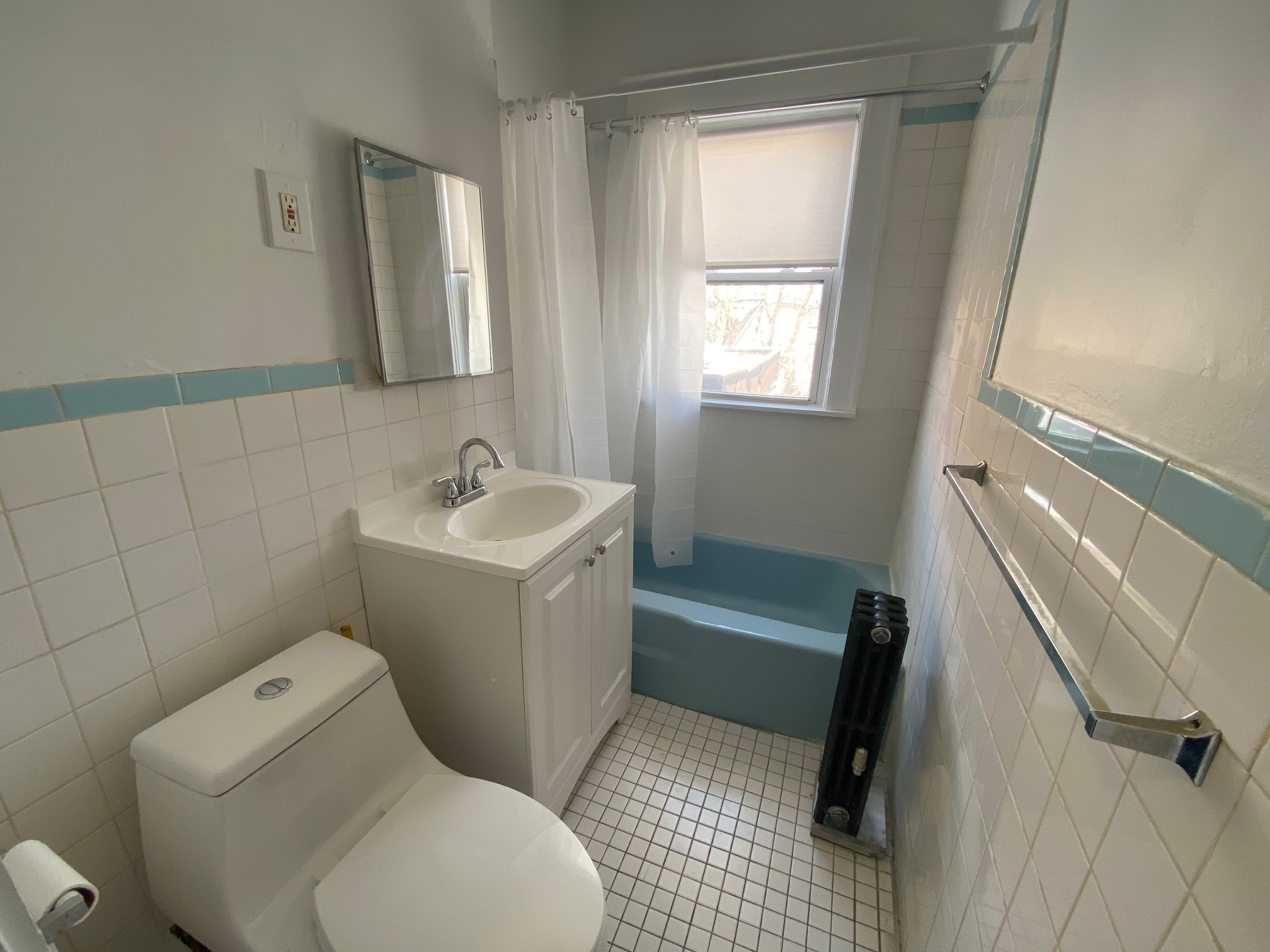 2 bed, 1 bath apartment for rent at 524 Hyde Park Ave Unit 5, Roslindale — photo 12 of 16