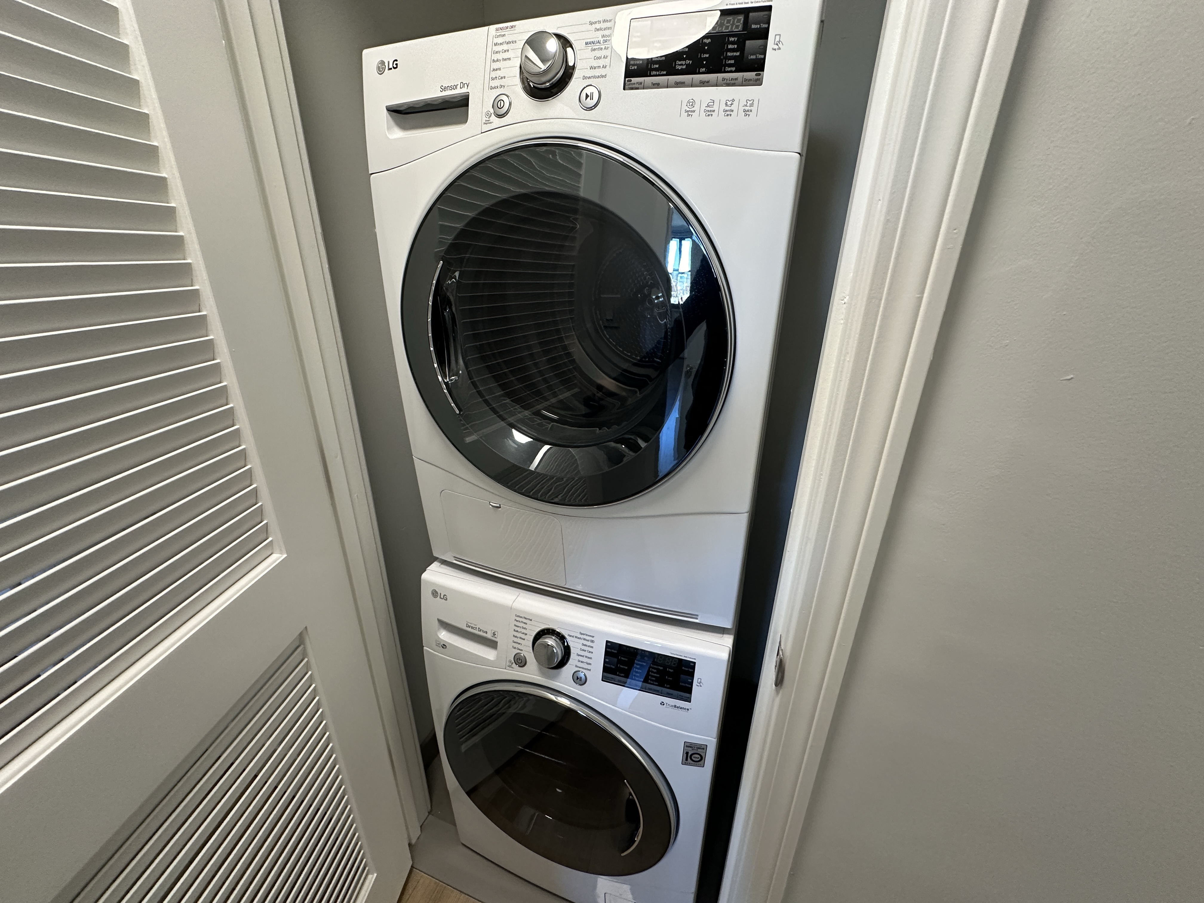 1410 Columbia Rd, South Boston