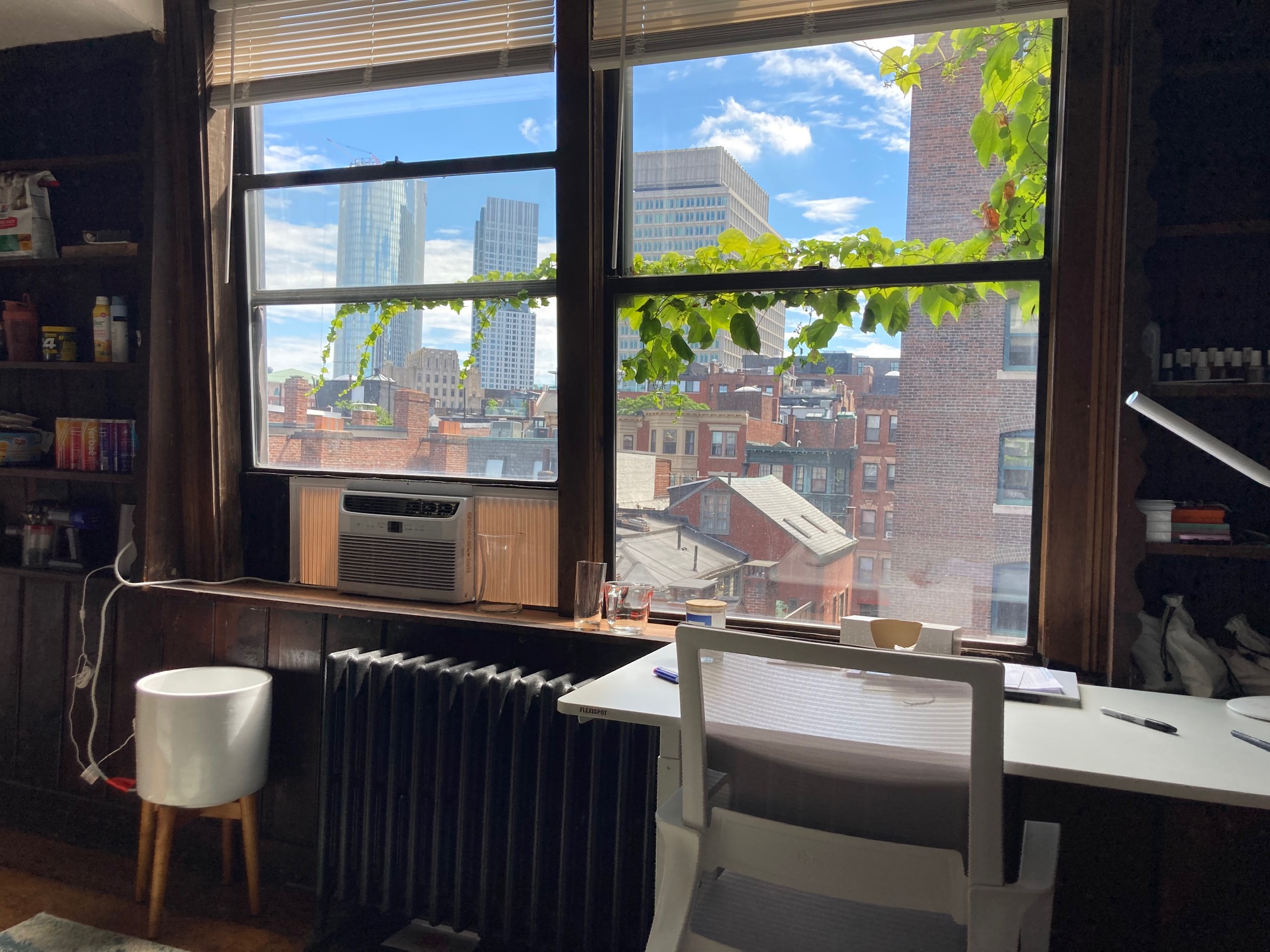 Studio bed, 1 bath apartment for rent at 58 Russell St Unit 7, Beacon Hill