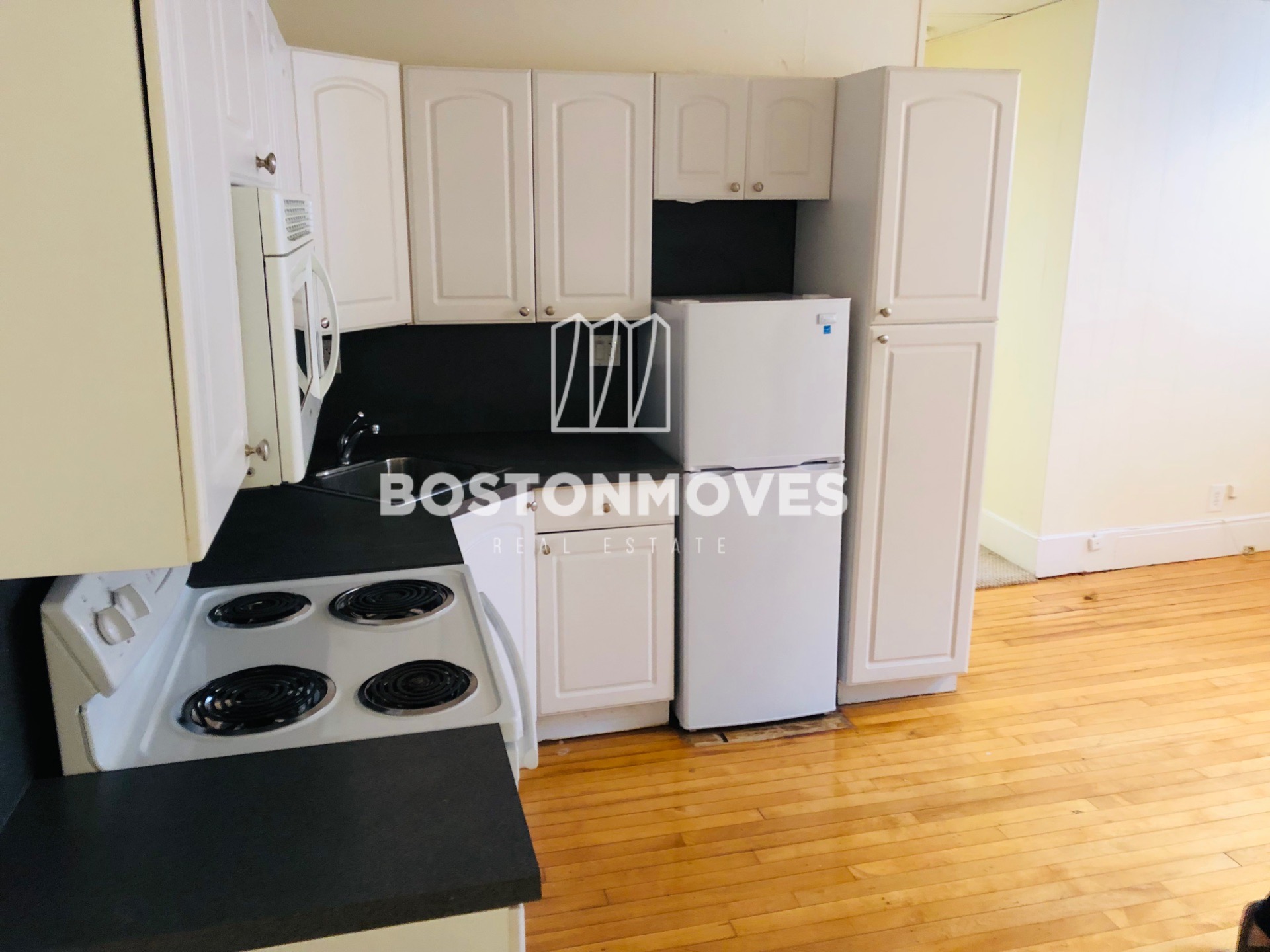 2 bed, 1 bath apartment for rent at 437 Cambridge St Unit 34, Allston — photo 4 of 12