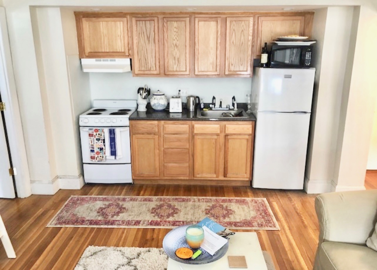 2 bed, 1 bath apartment for rent at 32 Lancaster Terr Unit 208, Coolidge Corner — photo 2 of 7