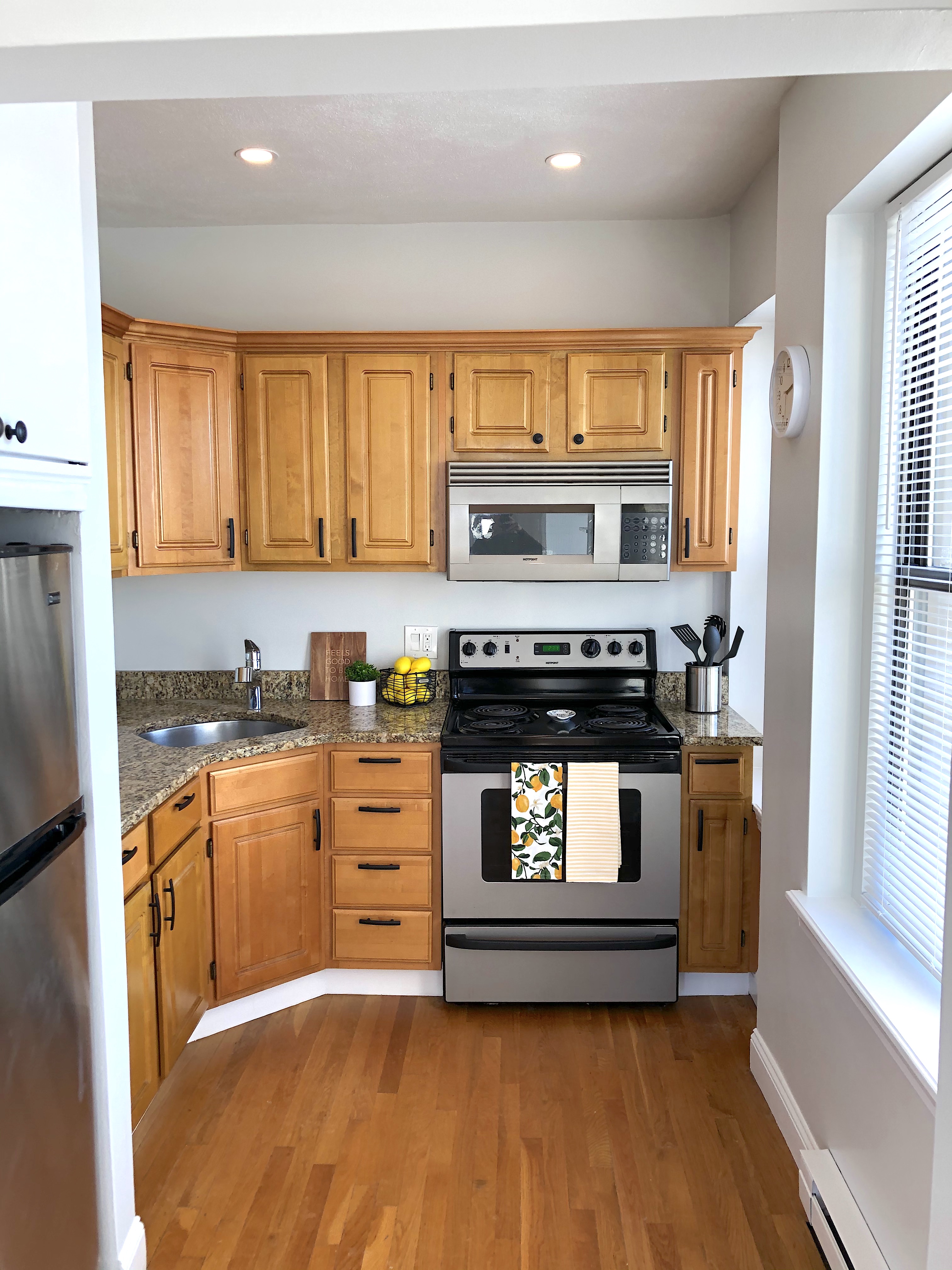 1 bed, 1 bath apartment for rent at 1810 Dorchester Ave Unit 5, Dorchester — photo 3 of 12