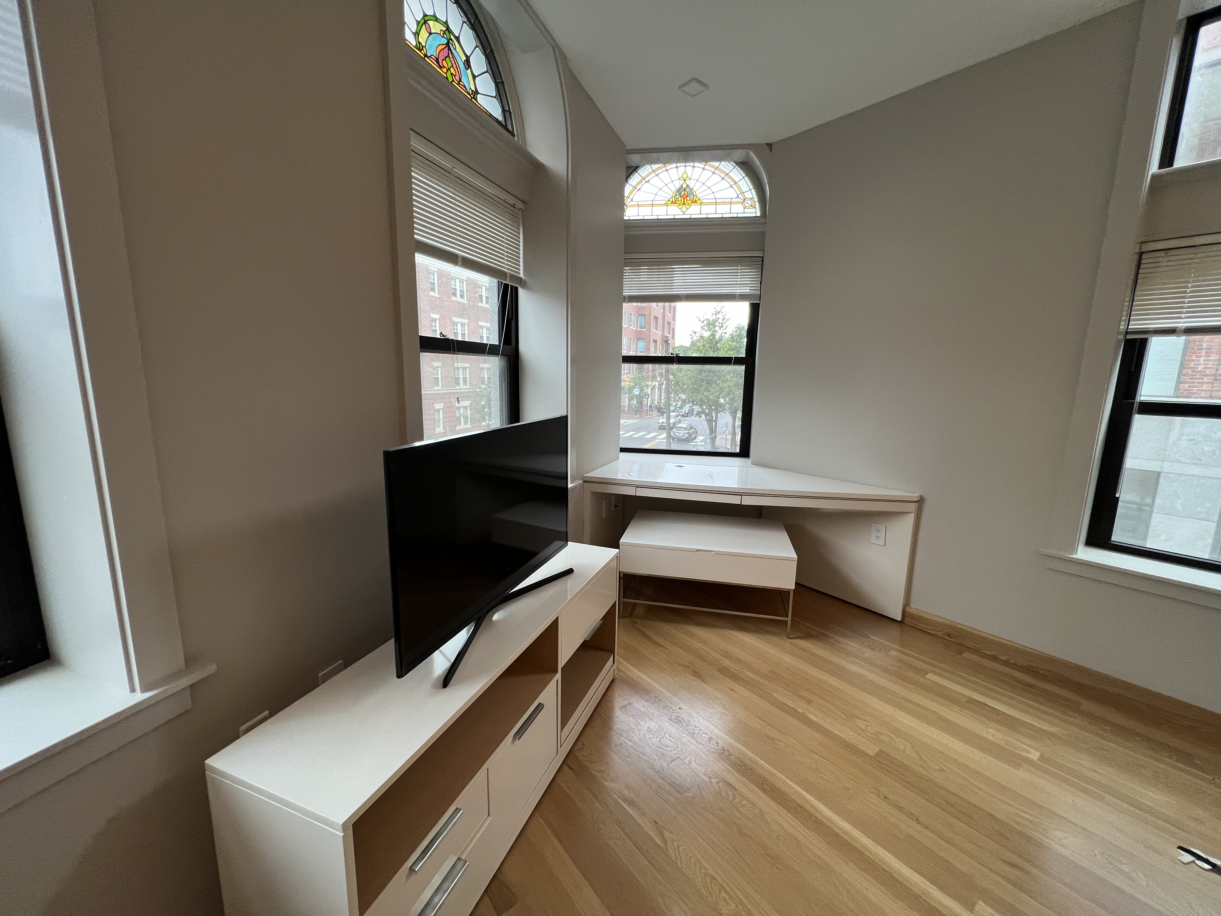 1 bed, 1 bath apartment for rent at 115 Mount Auburn St Unit 21, Harvard Square — photo 6 of 16