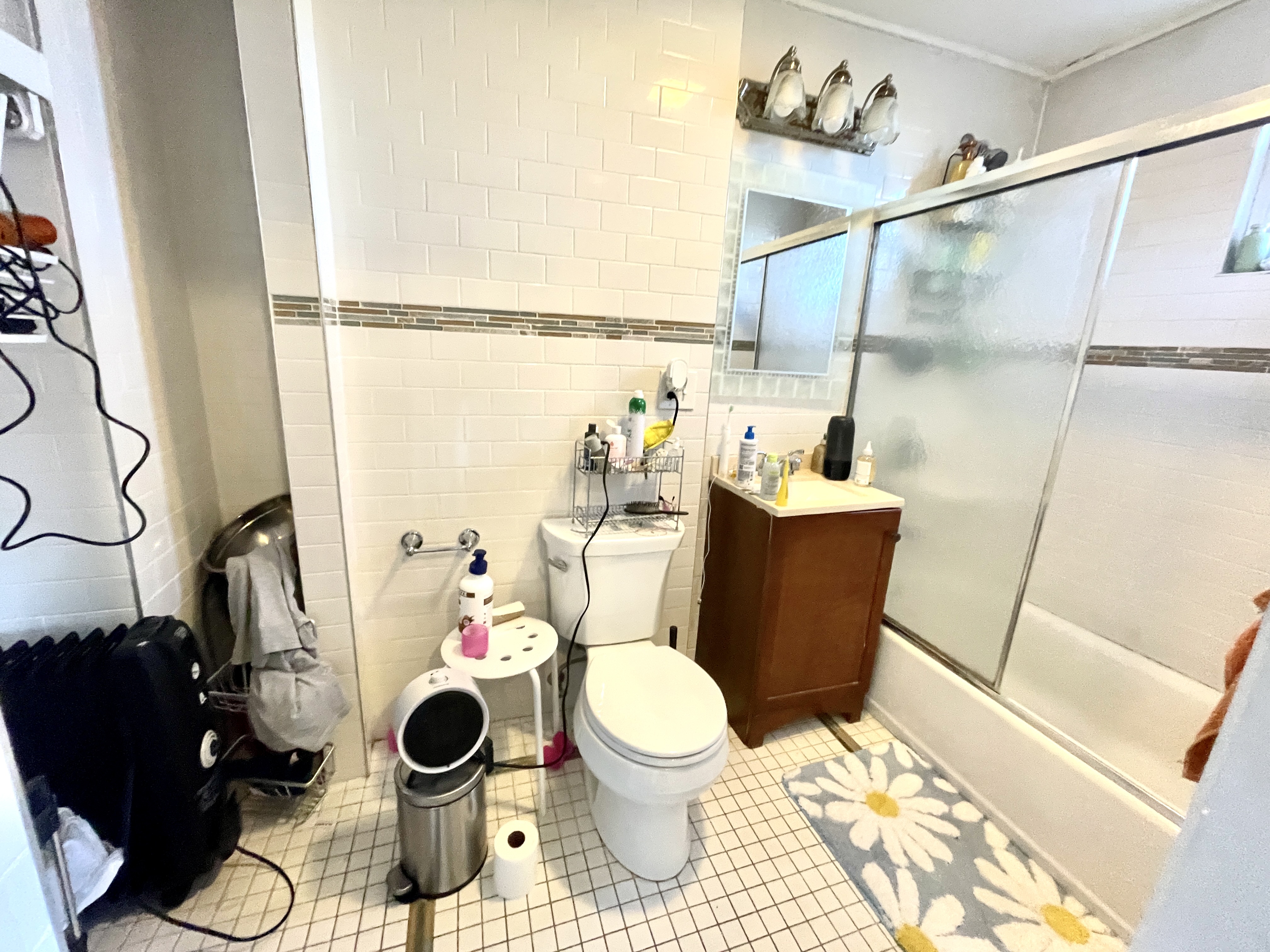 2 bed, 1 bath apartment for rent at 10 Pratt St Unit B, Allston — photo 10 of 12