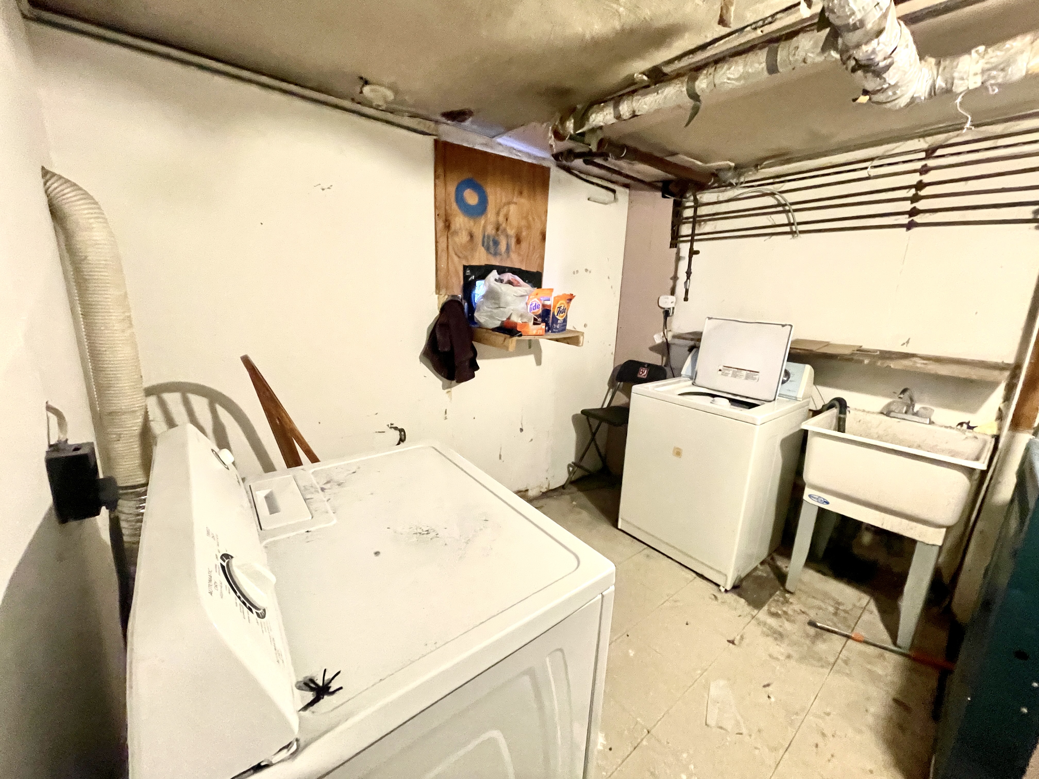 6 bed, 2.5 bath apartment for rent at 14 Pratt St Unit 0, Allston — photo 6 of 21