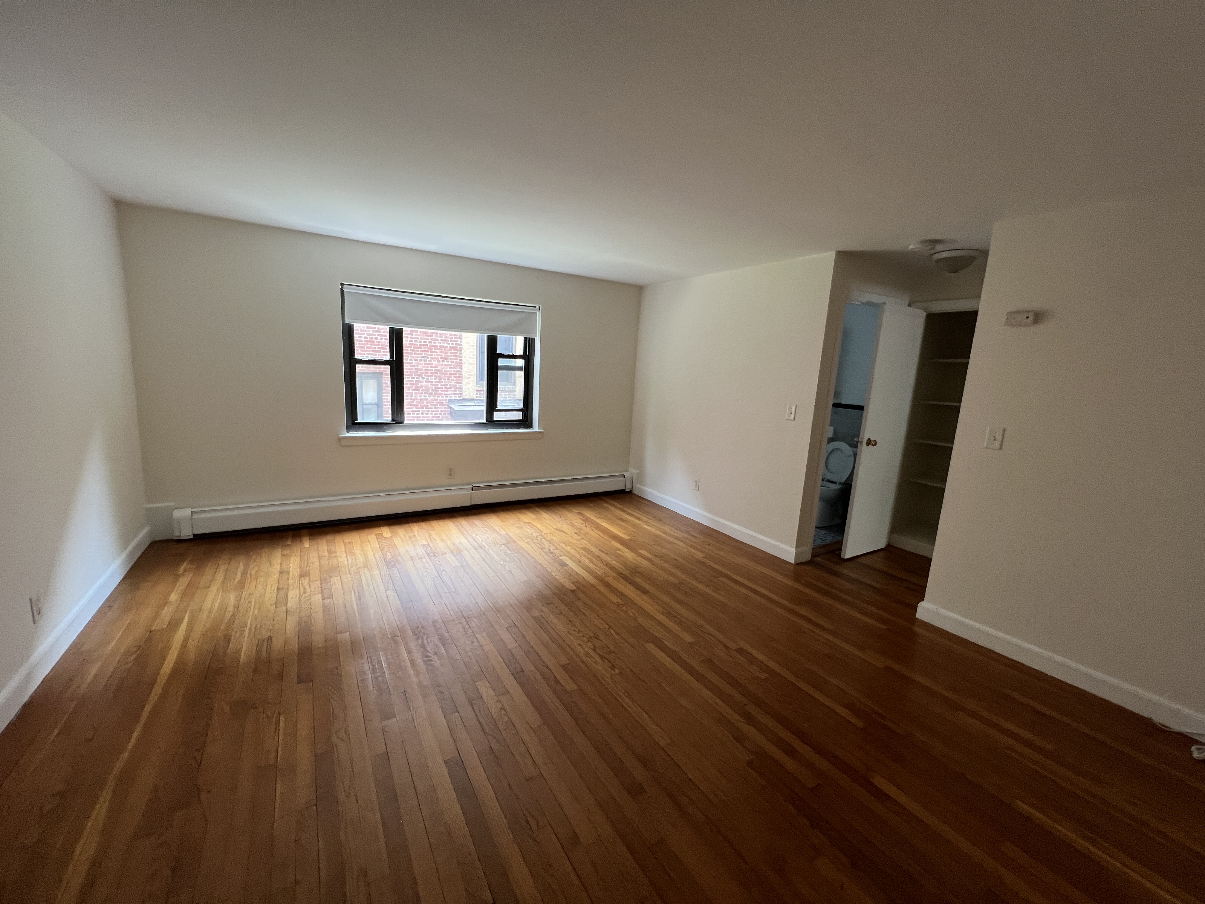 2 bed, 1 bath apartment for rent at 44 Harvard Ave Unit 6, Harvard Avenue — photo 5 of 9