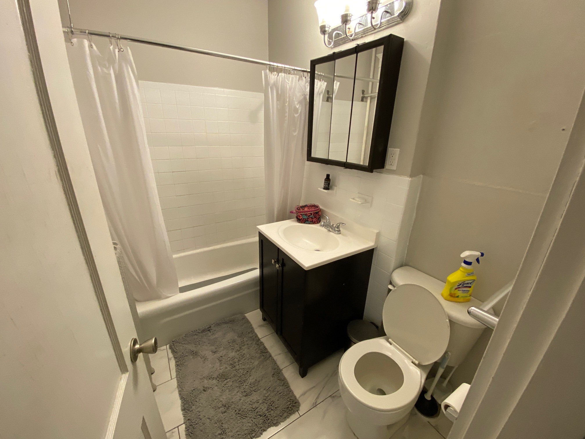 2 bed, 1 bath apartment for rent at 1114 Commonwealth Ave Unit 2, Allston — photo 4 of 6
