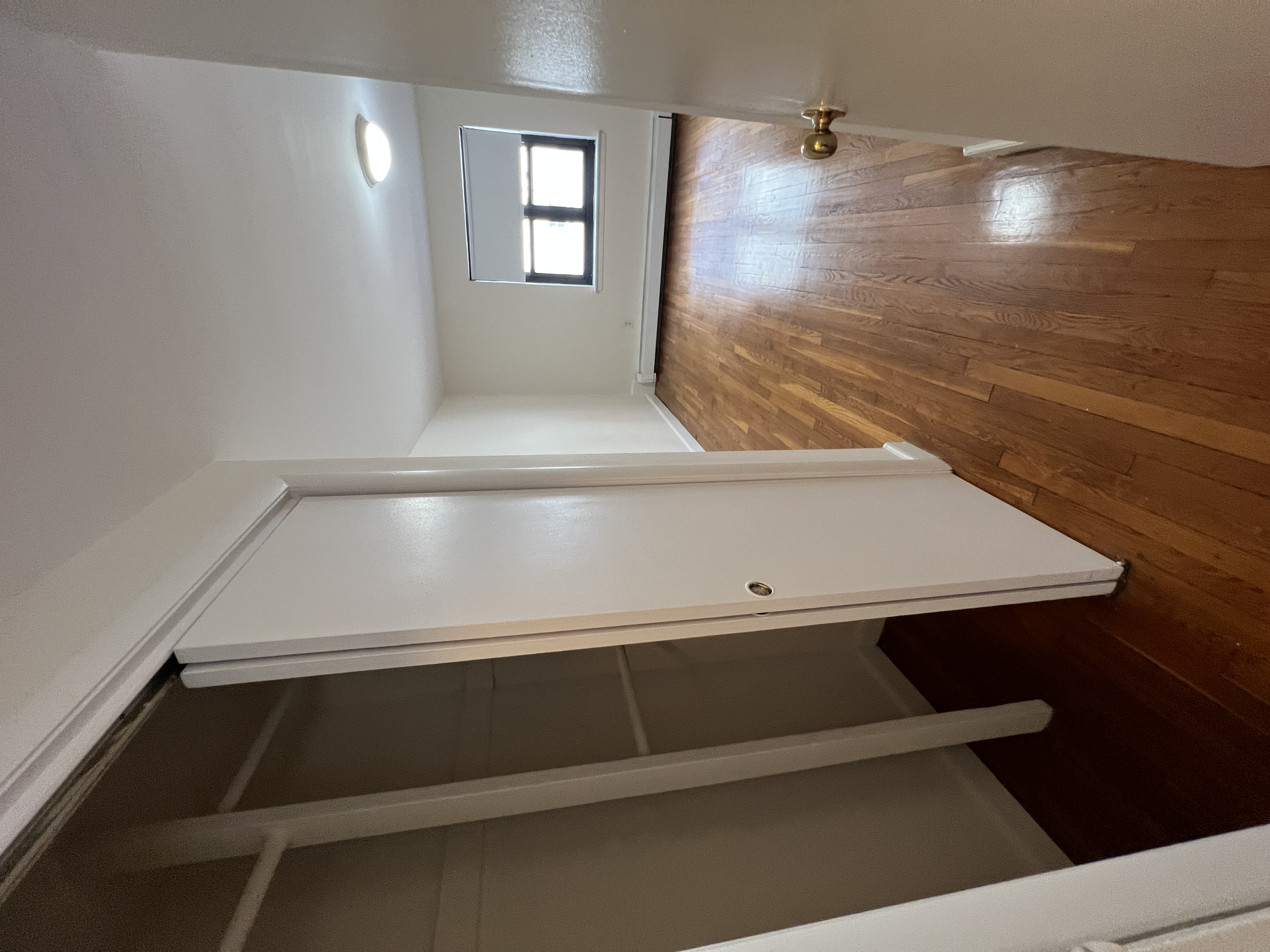2 bed, 1 bath apartment for rent at 44 Harvard Ave Unit 6, Harvard Avenue — photo 7 of 9