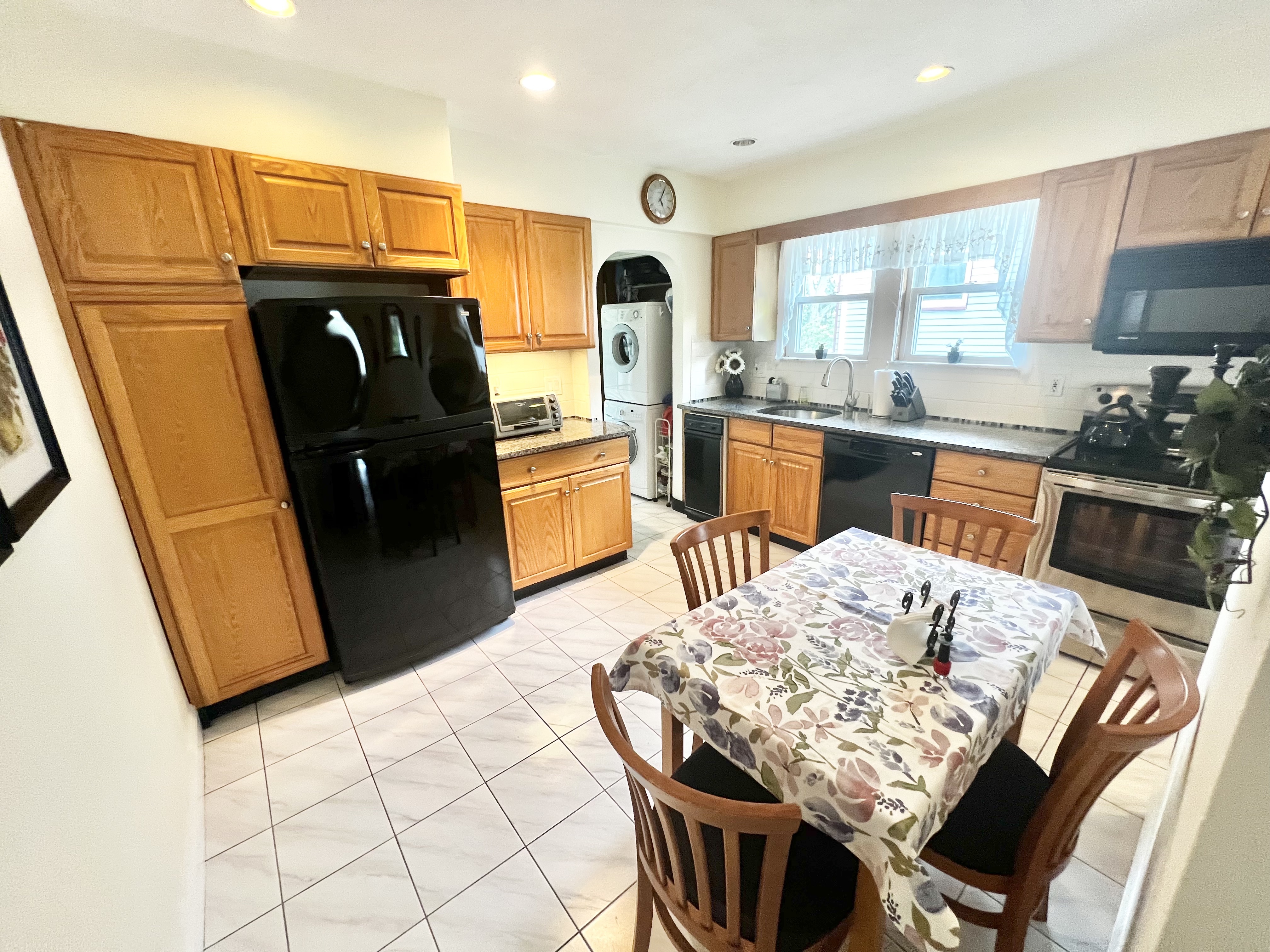 2 bed, 1 bath apartment for rent at 26 Paul St Unit 1, Watertown — photo 11 of 31