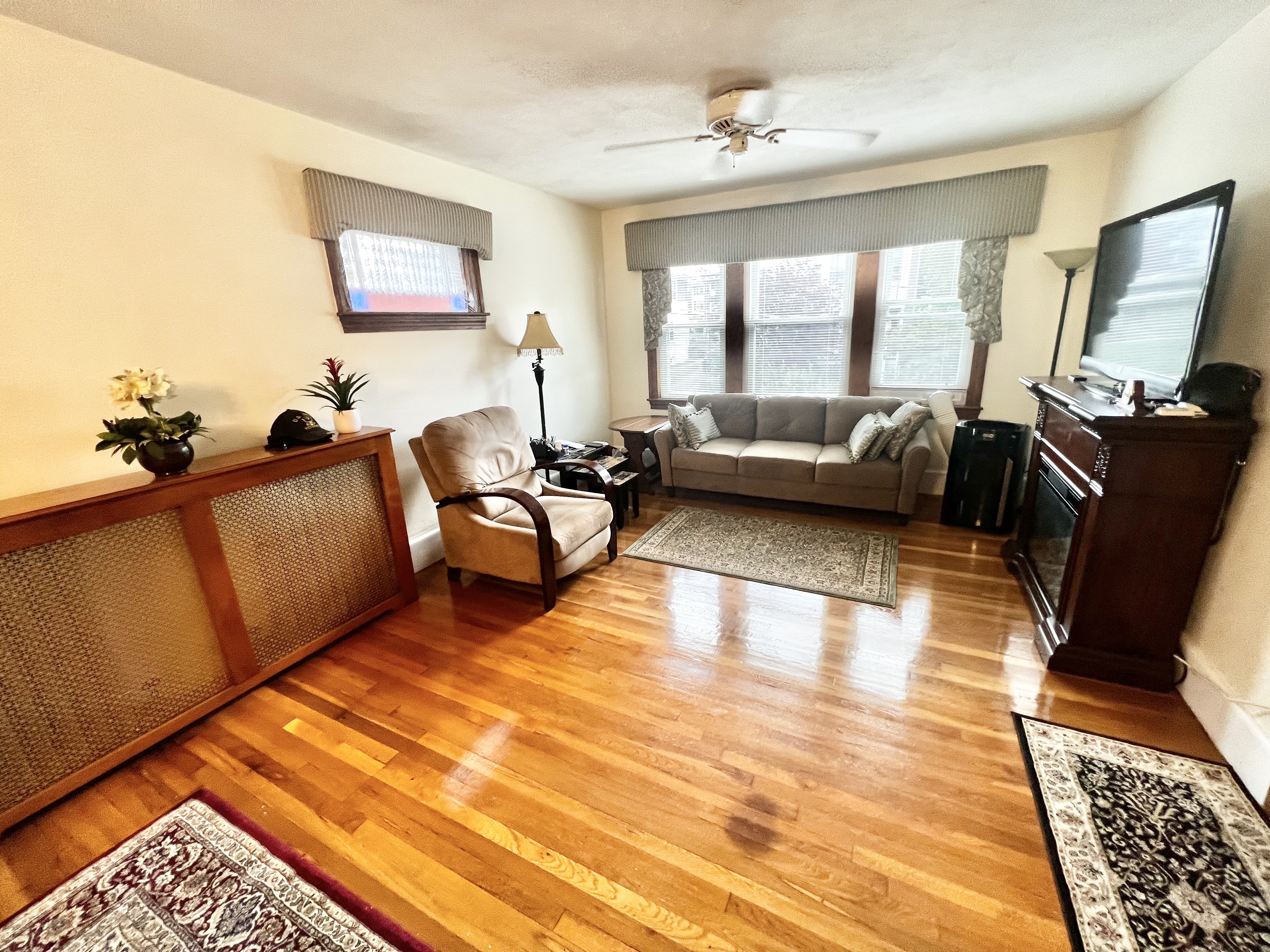 2 bed, 1 bath apartment for rent at 26 Paul St Unit 1, Watertown — photo 5 of 31