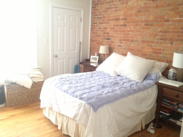 3 bed, 2 bath apartment for rent at 25 Aspinwall Ave Unit 3, Central Village — photo 3 of 7