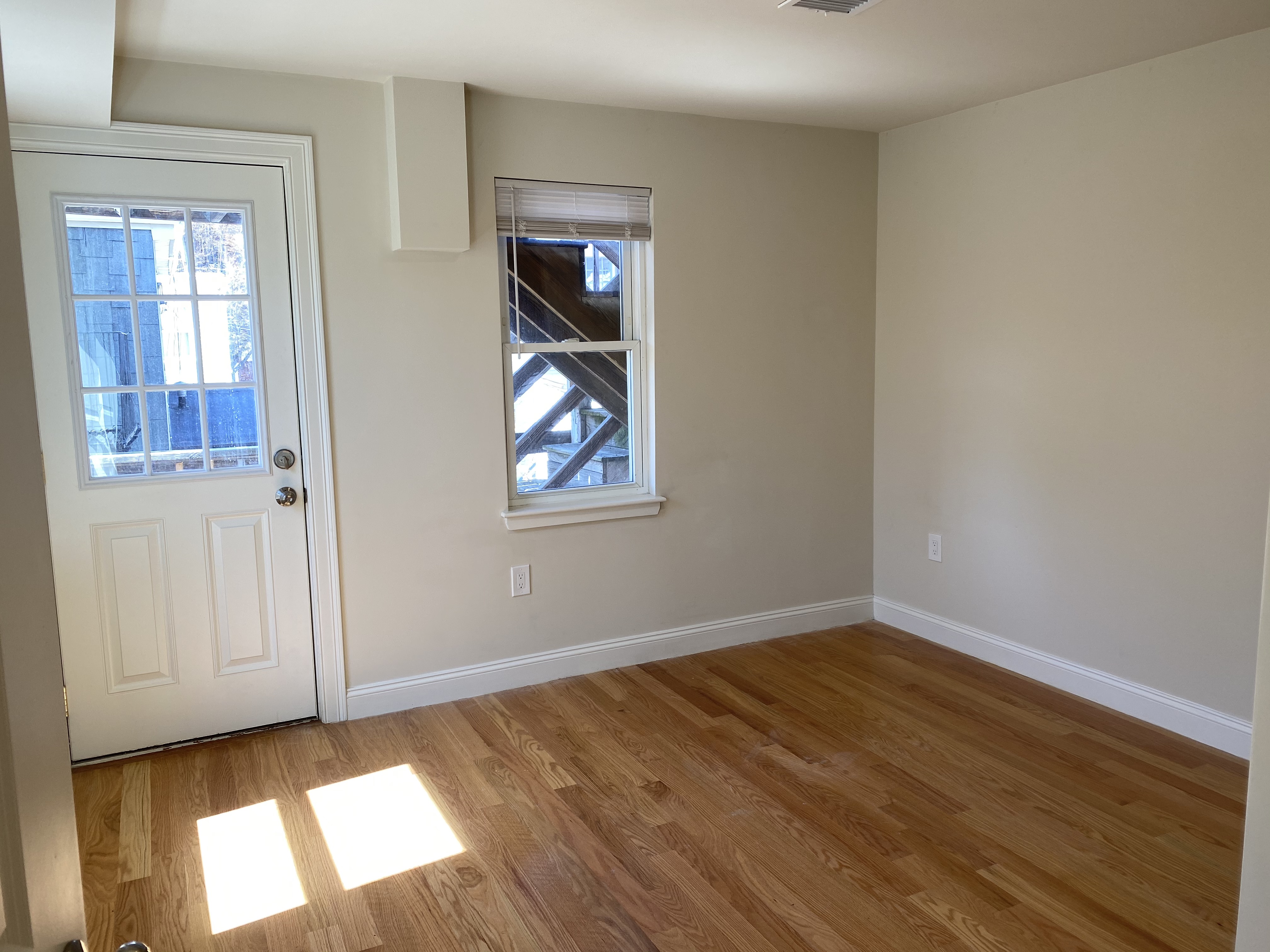 3 bed, 1.5 bath apartment for rent at 7 8th St Unit 3, East Cambridge — photo 8 of 13