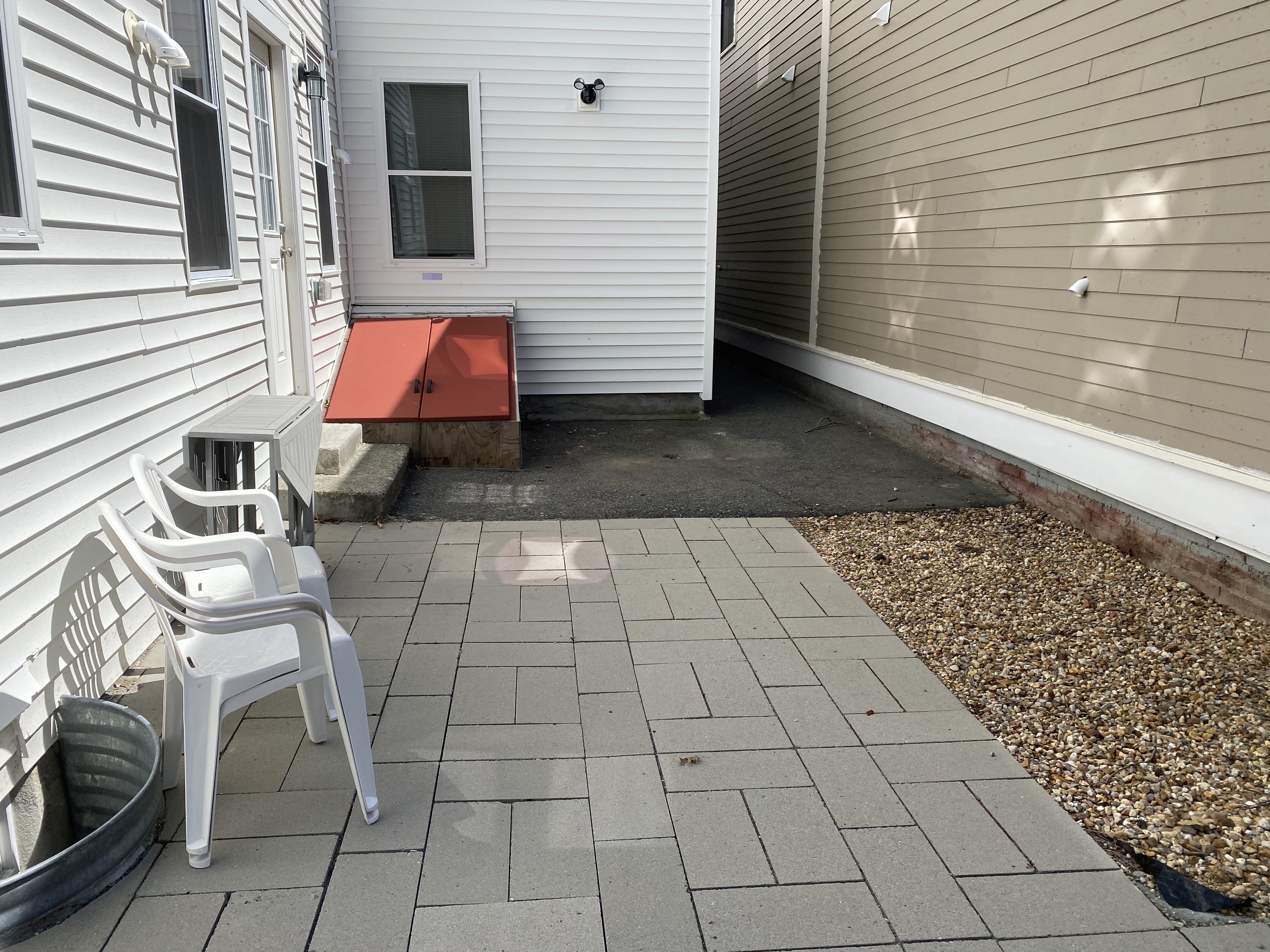 3 bed, 1.5 bath apartment for rent at 7 8th St Unit 3, East Cambridge — photo 9 of 13