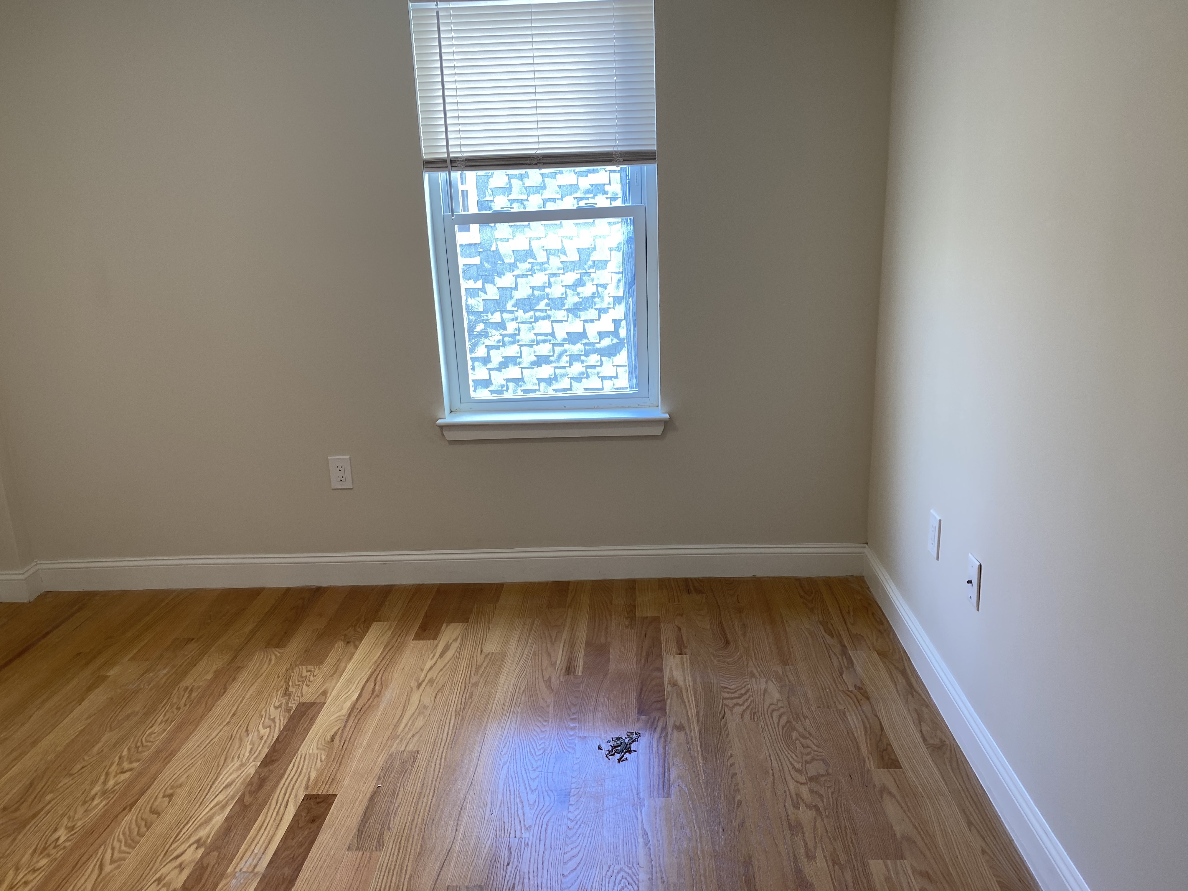 3 bed, 1.5 bath apartment for rent at 7 8th St Unit 3, East Cambridge — photo 4 of 13
