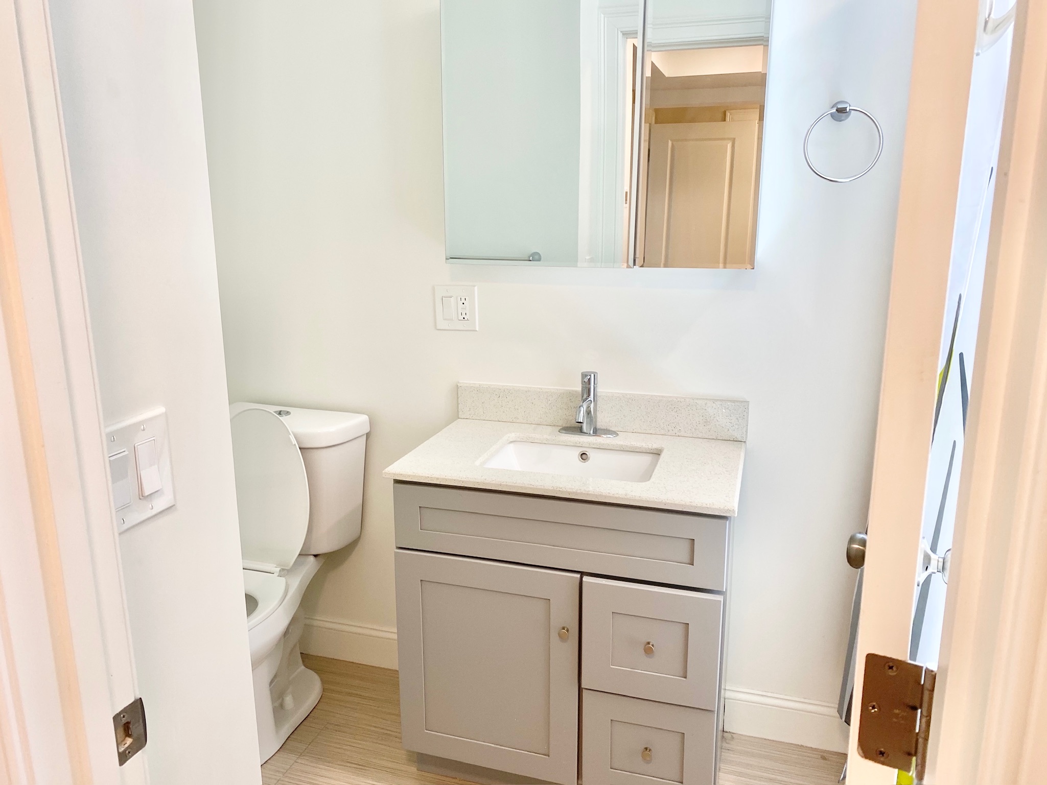 3 bed, 1.5 bath apartment for rent at 9 8th St Unit 3, Kendall Square — photo 7 of 13