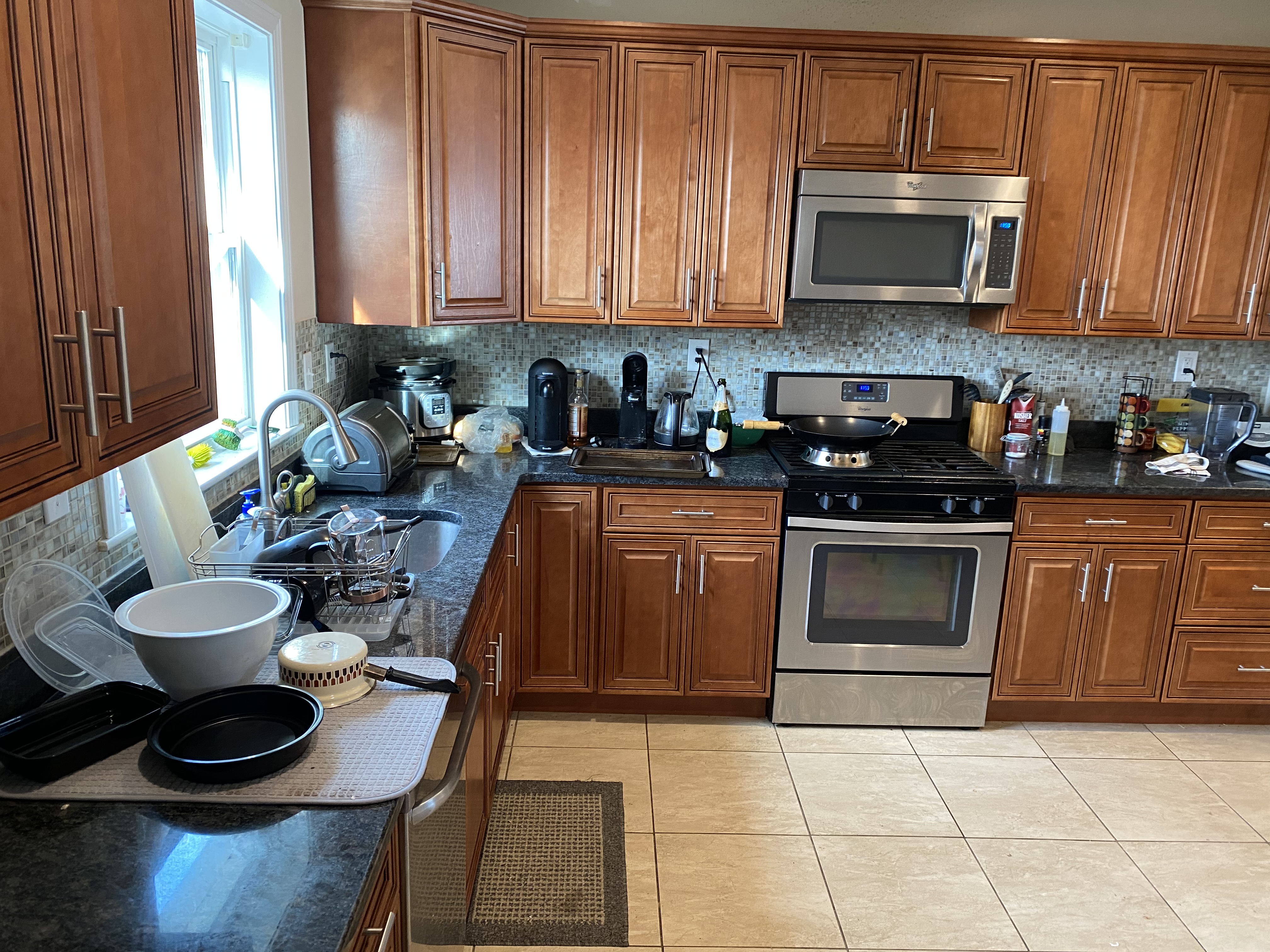 5 bed, 3 bath apartment for rent at 87 Linden St Unit 2, Allston — photo 6 of 35