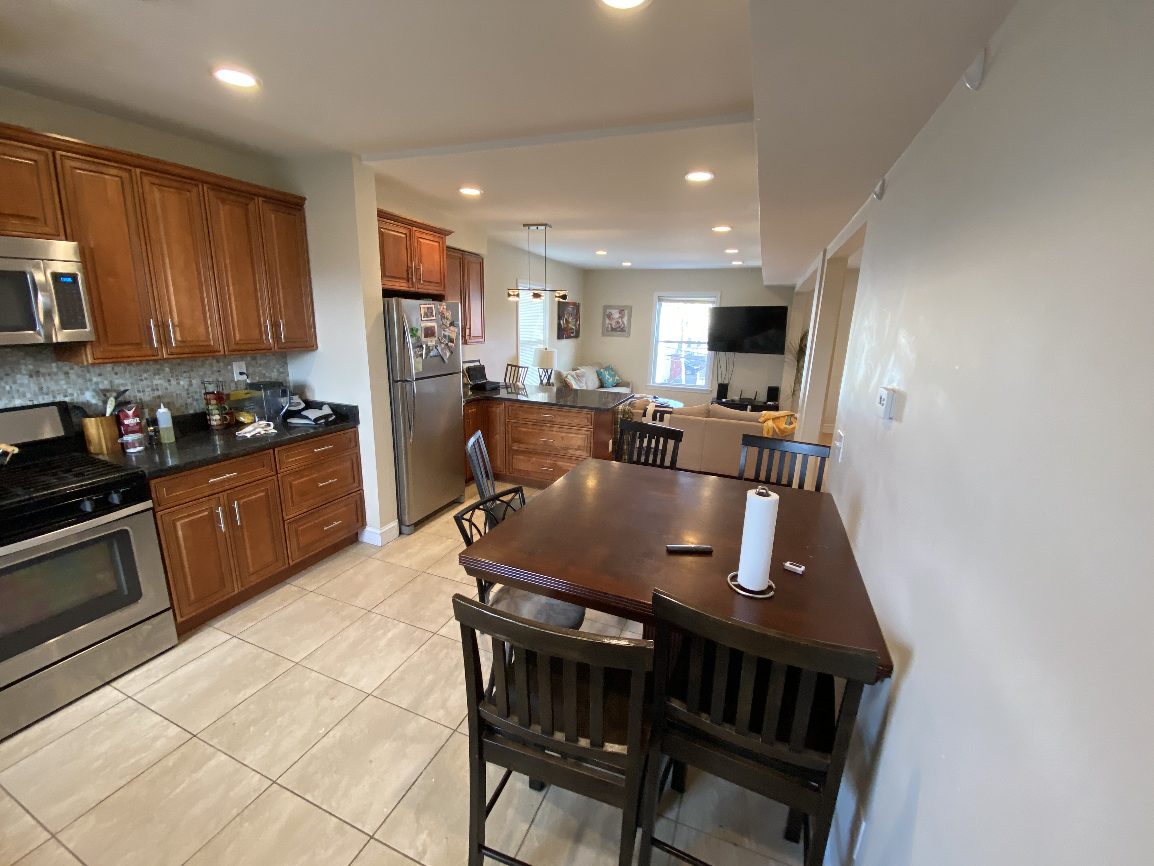 5 bed, 3 bath apartment for rent at 87 Linden St Unit 2, Allston — photo 8 of 35