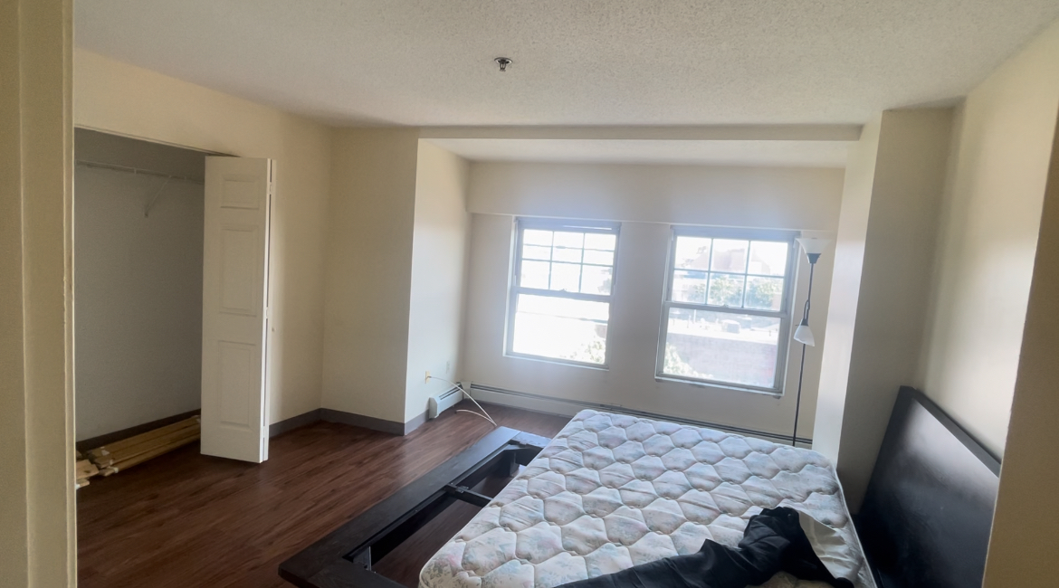 1 bed, 1 bath apartment for rent at 100 Washington St Unit 62, Salem — photo 2 of 10