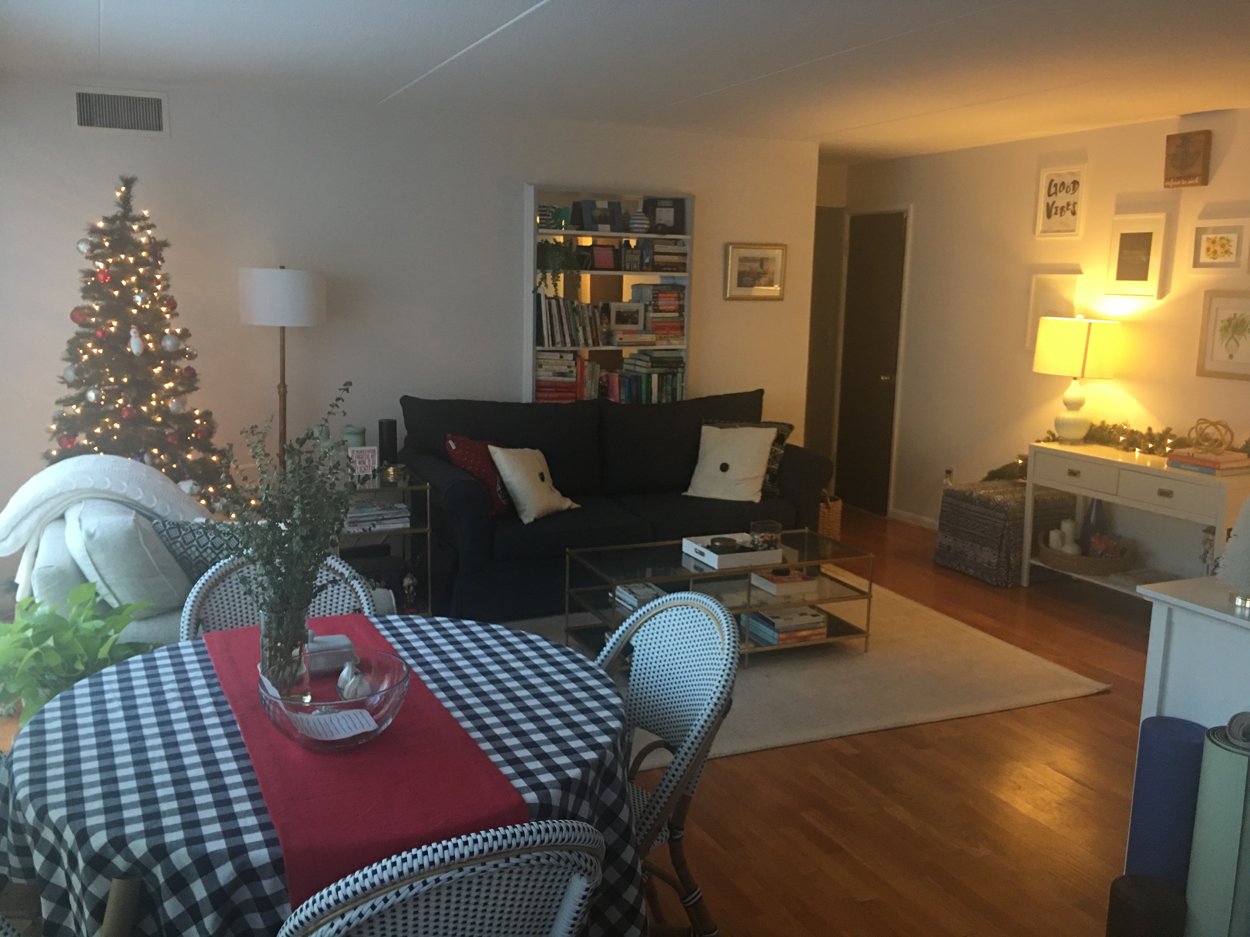 2 bed, 1.5 bath apartment for rent at 55 Sewall Ave Unit 1, Coolidge Corner — photo 3 of 14