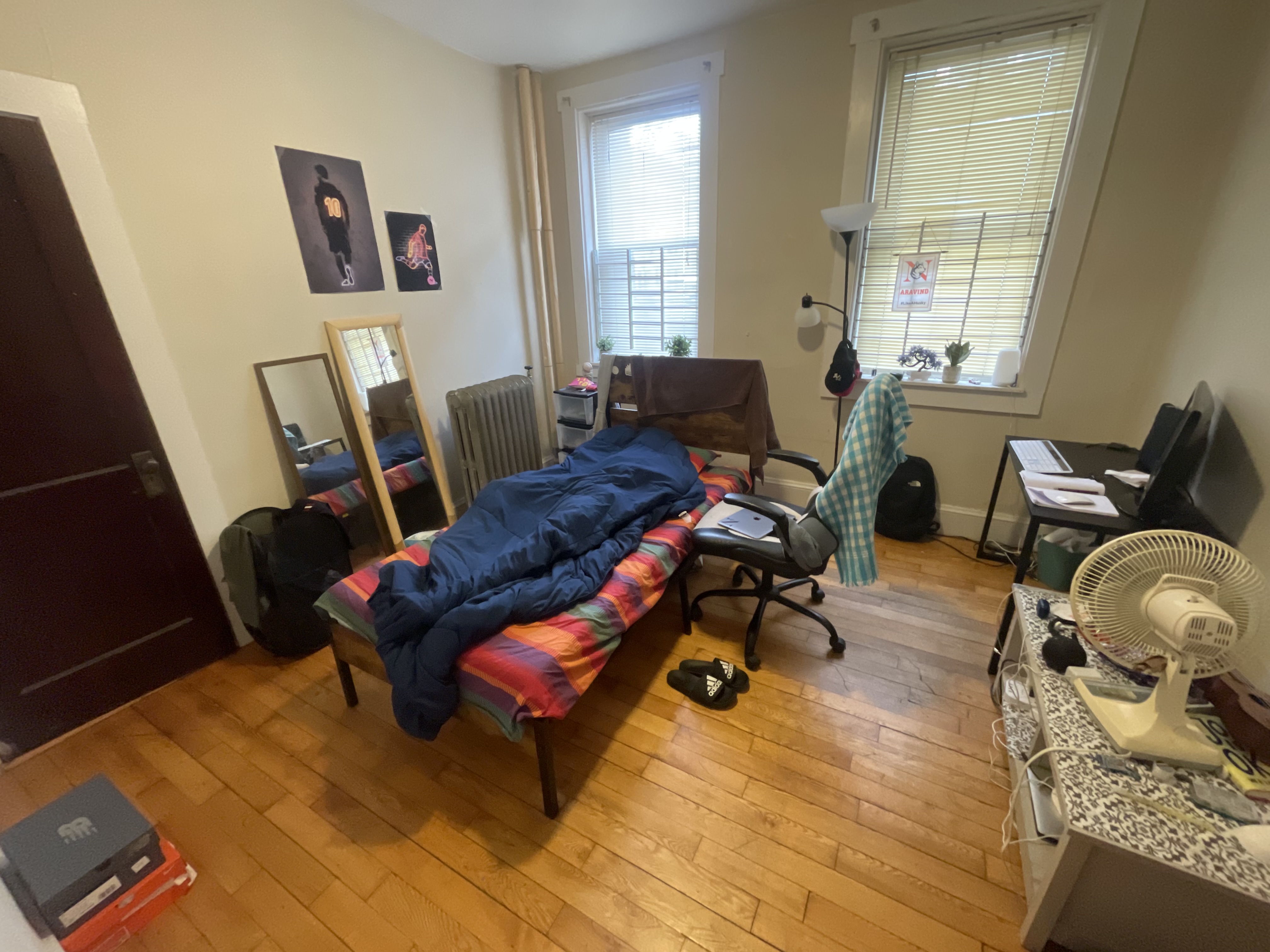 4 bed, 1 bath apartment for rent at 16 Copenger Unit 1, Mission Hill — photo 1 of 7