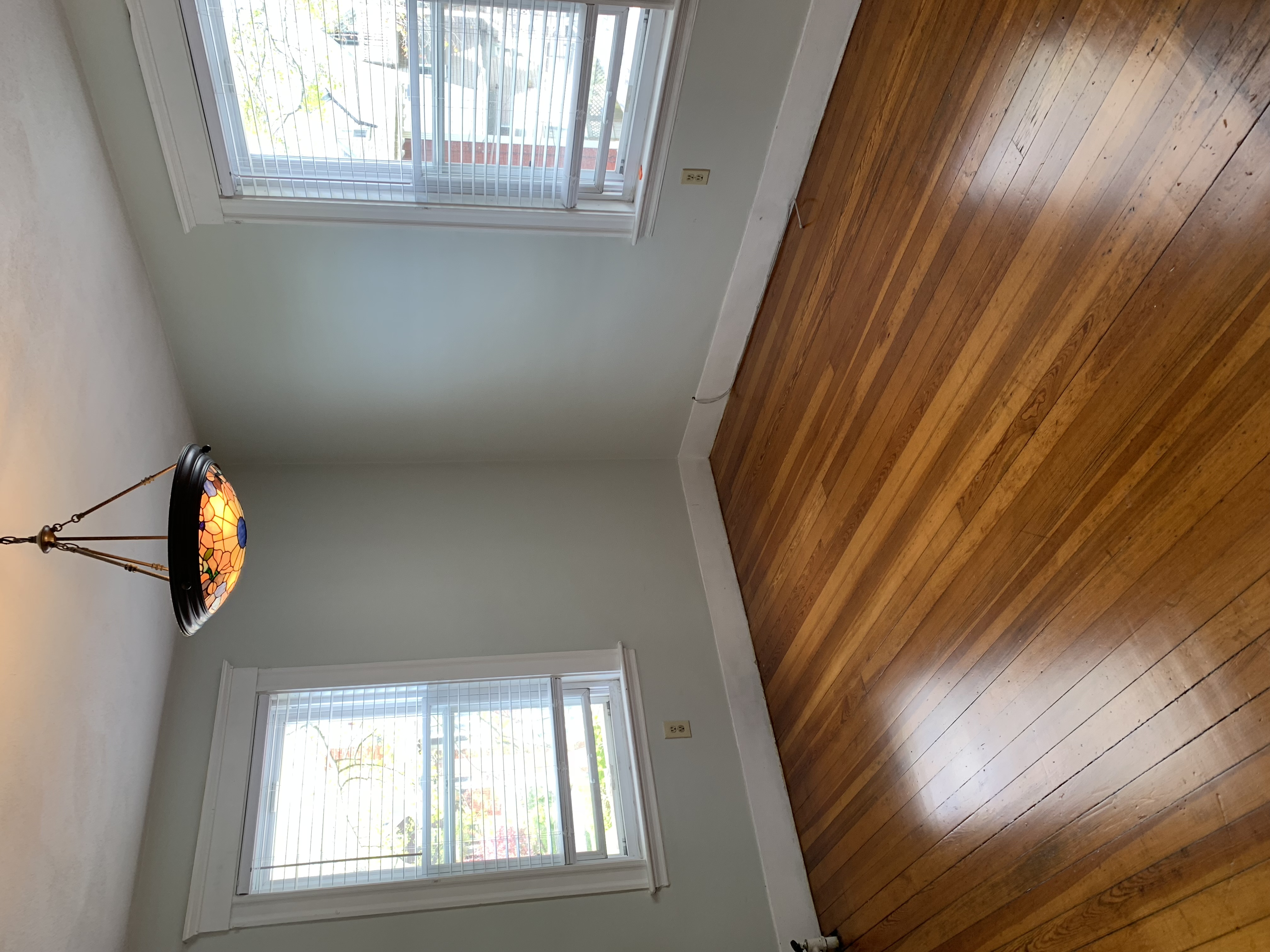 Studio bed, 1 bath apartment for rent at 6 Humphrey St Unit 4, Swampscott — photo 5 of 6