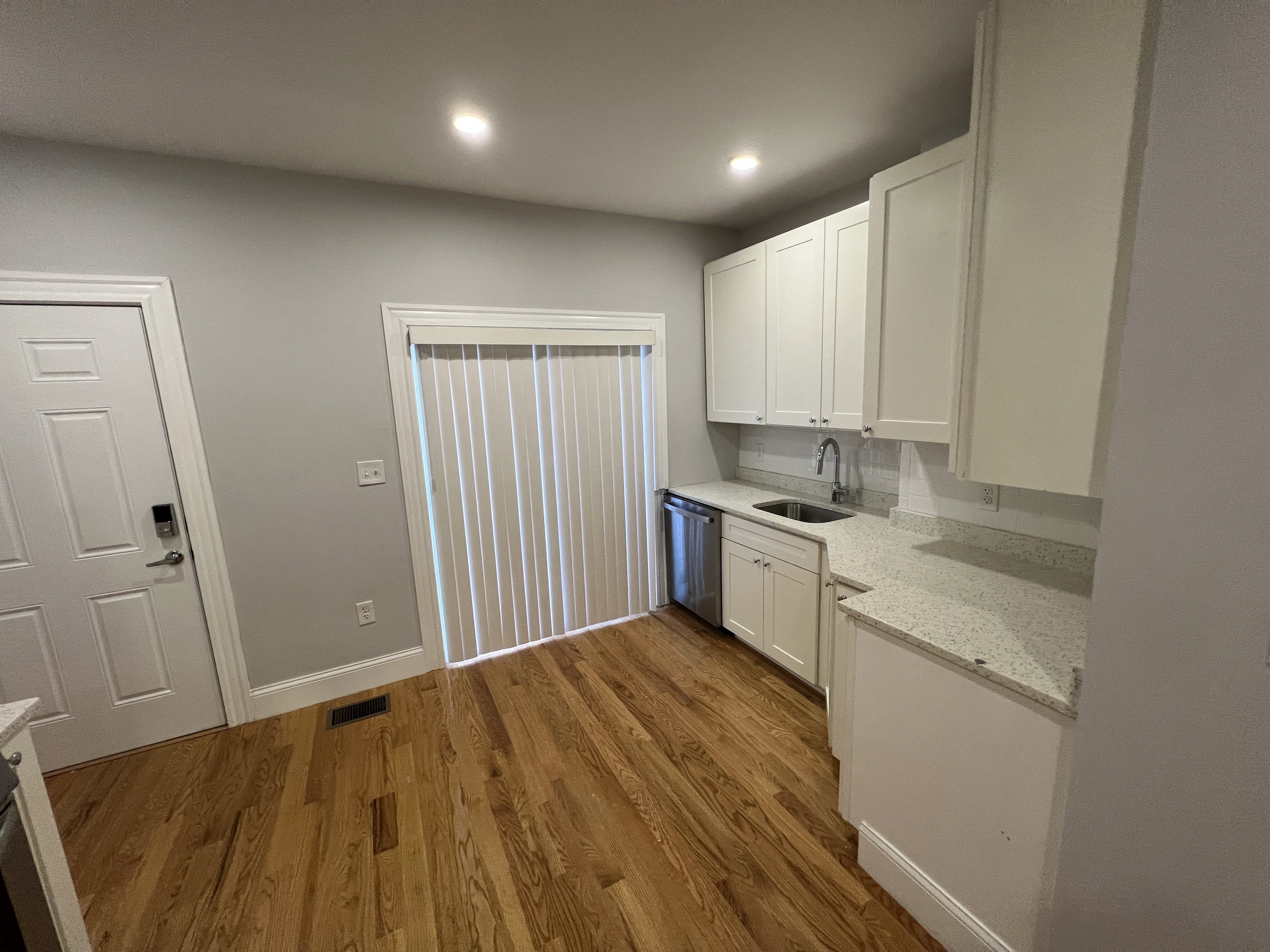 2 bed, 1 bath apartment for rent at 374 Oxford St Unit B, Porter Square
