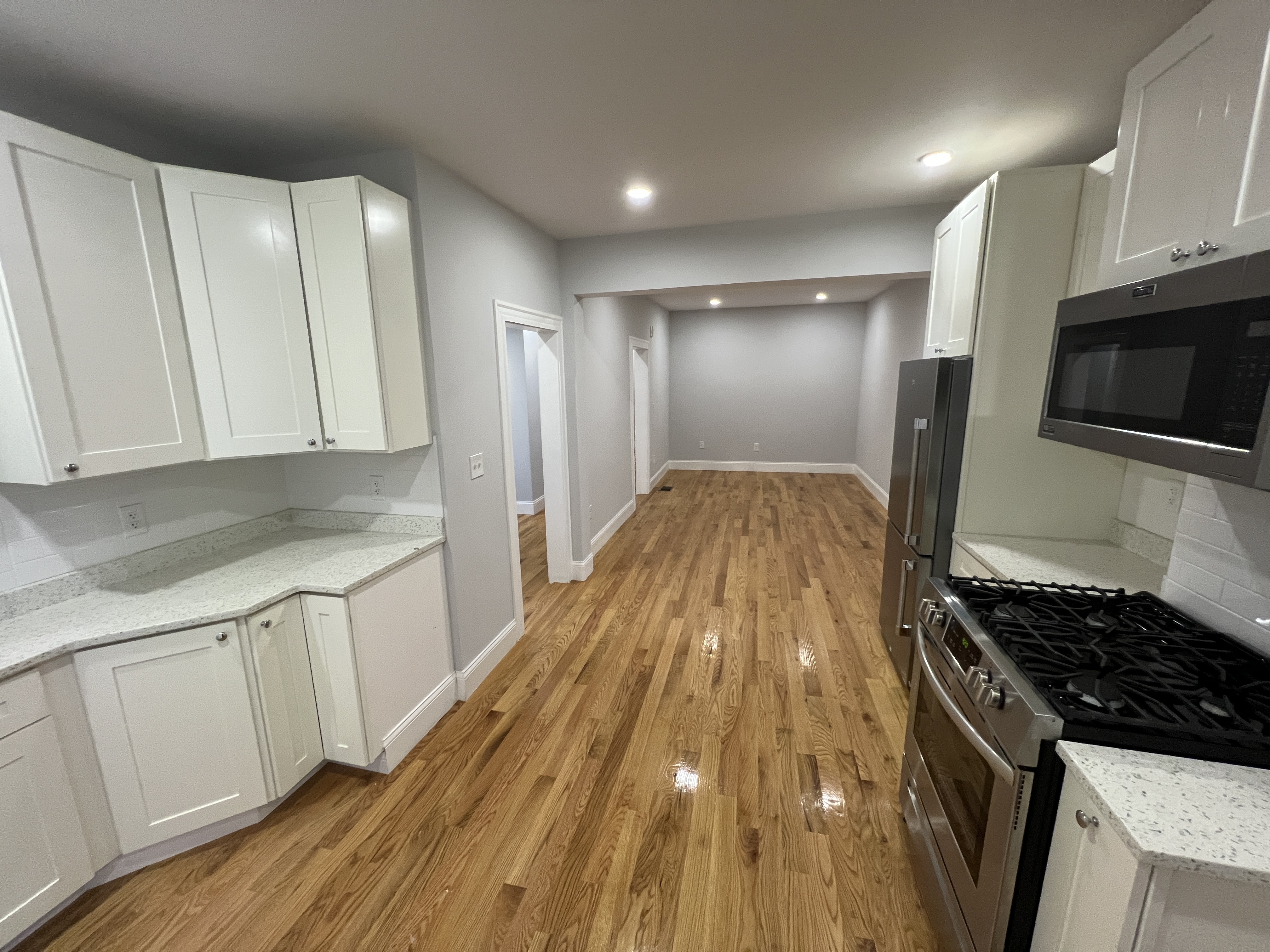 2 bed, 1 bath apartment for rent at 374 Oxford St Unit B, Porter Square — photo 2 of 6
