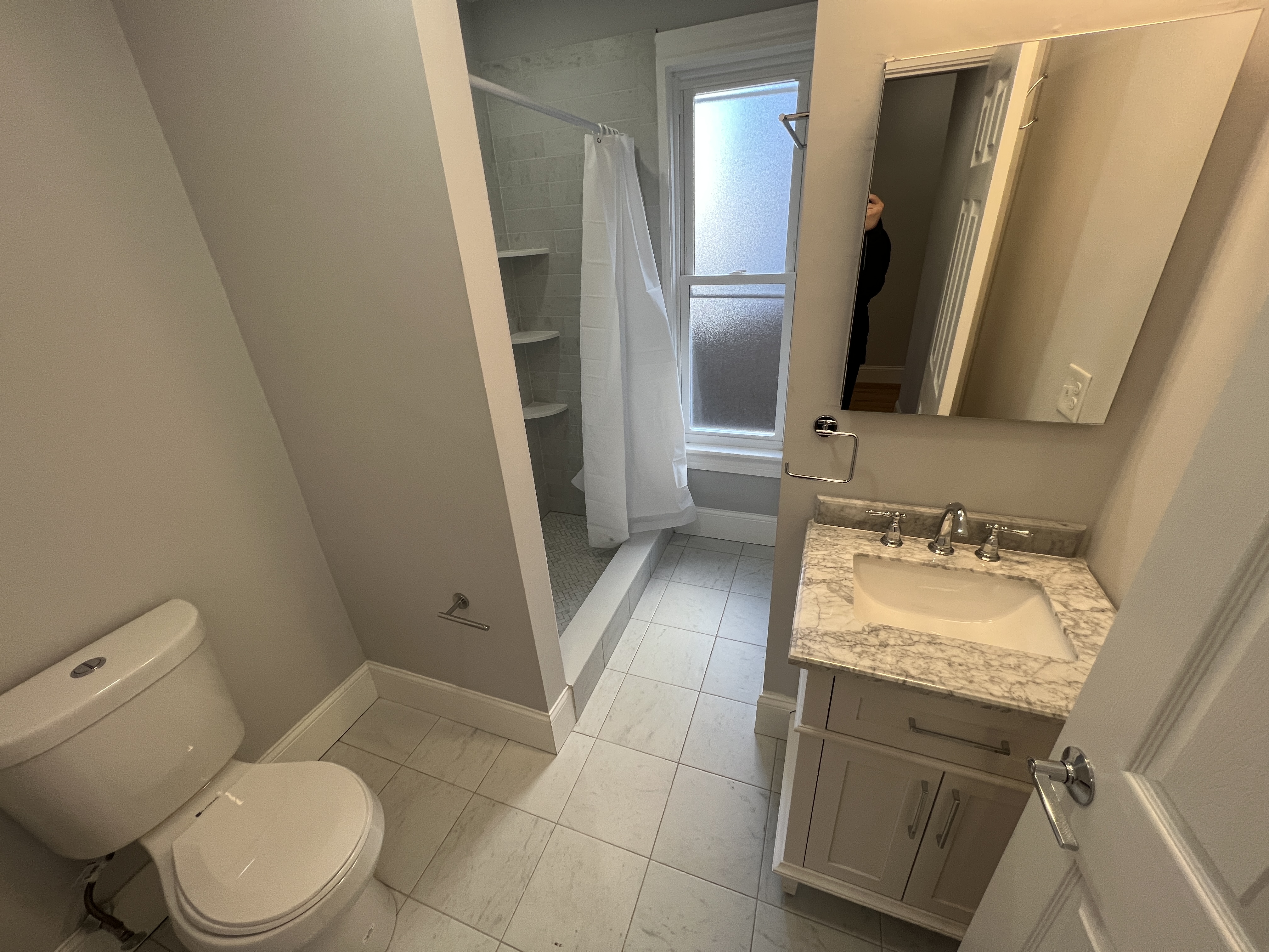 2 bed, 1 bath apartment for rent at 374 Oxford St Unit B, Porter Square — photo 6 of 6