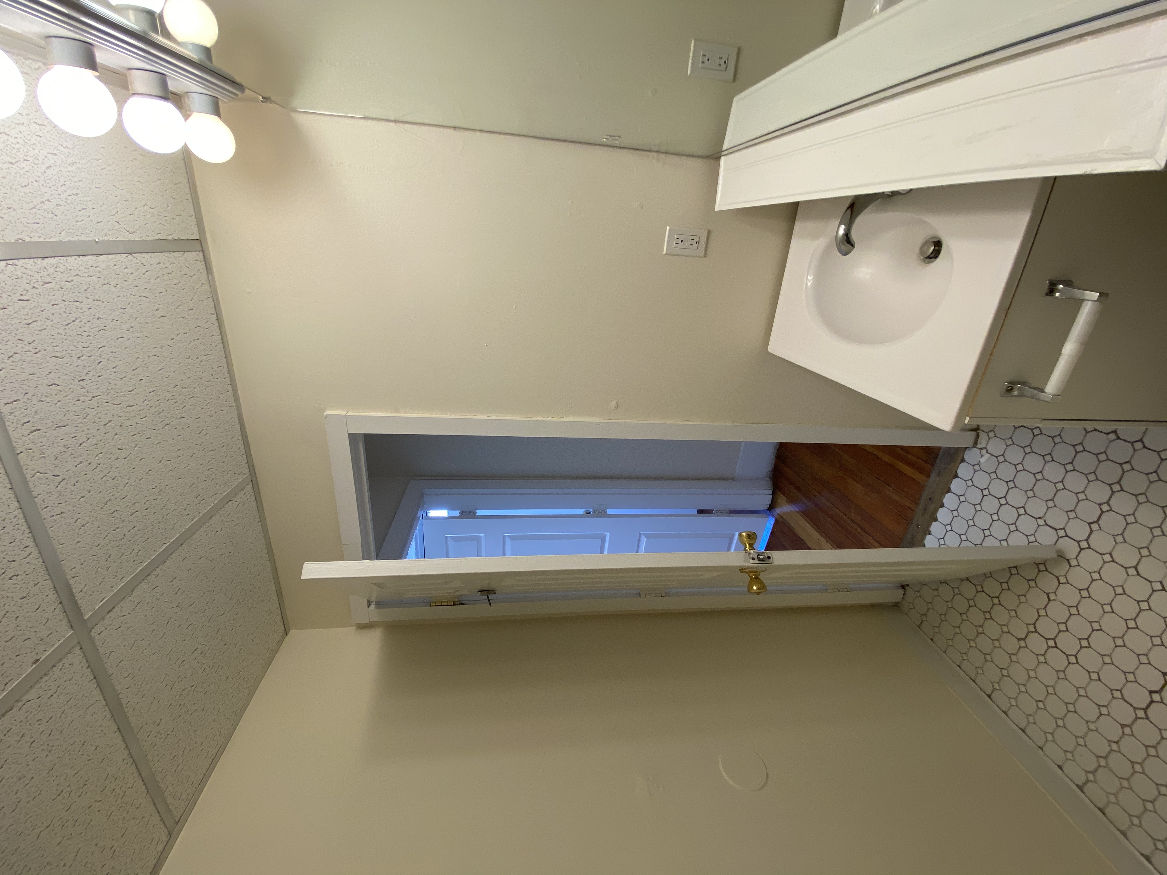 2 bed, 1 bath apartment for rent at 437 Cambridge St Unit 4, Allston — photo 6 of 10