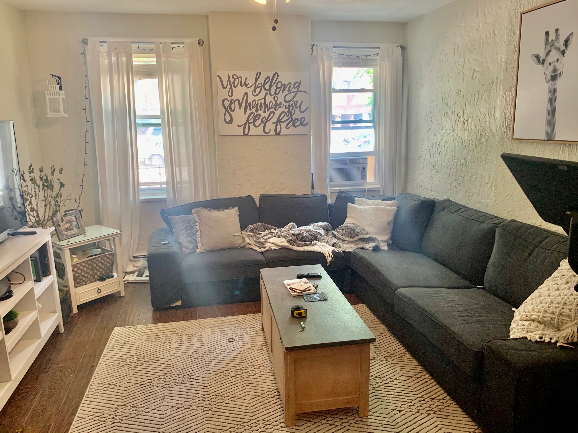 2 bed, 1 bath apartment for rent at 1 Fairfield Pl Unit 1, North End — photo 2 of 13