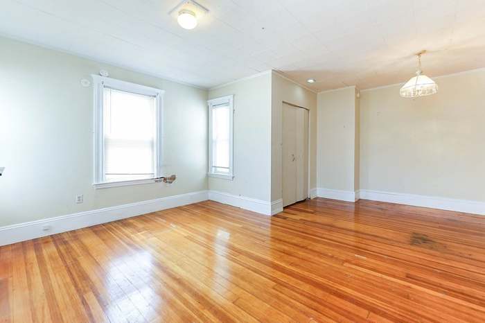 3 bed, 1 bath apartment for rent at 25 Osborne St Unit 1, Peabody — photo 15 of 22