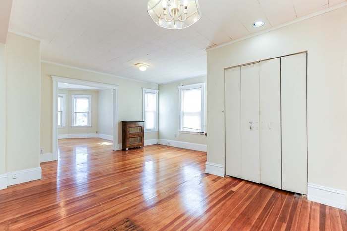 3 bed, 1 bath apartment for rent at 25 Osborne St Unit 1, Peabody — photo 16 of 22