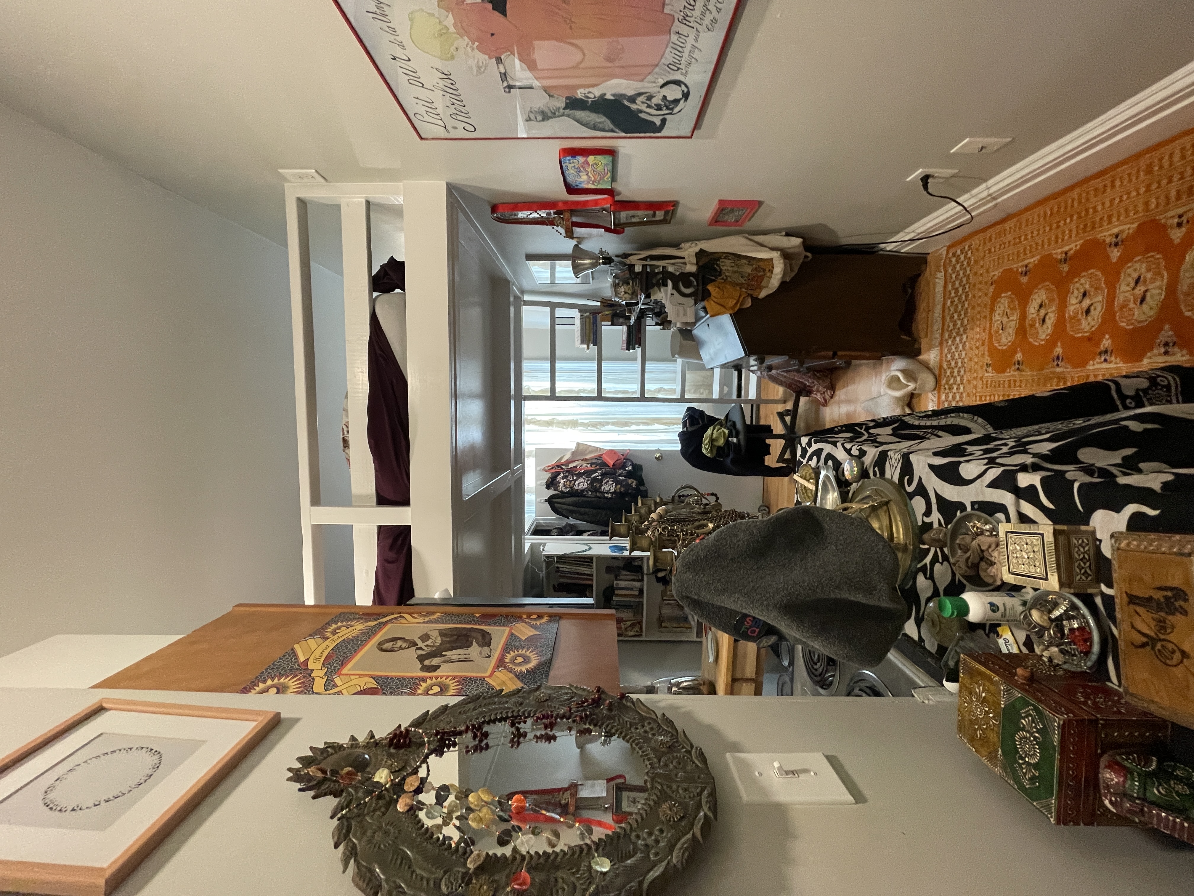 Studio bed, 1 bath apartment for rent at 507 Beacon St Unit 8, Back Bay — photo 2 of 10
