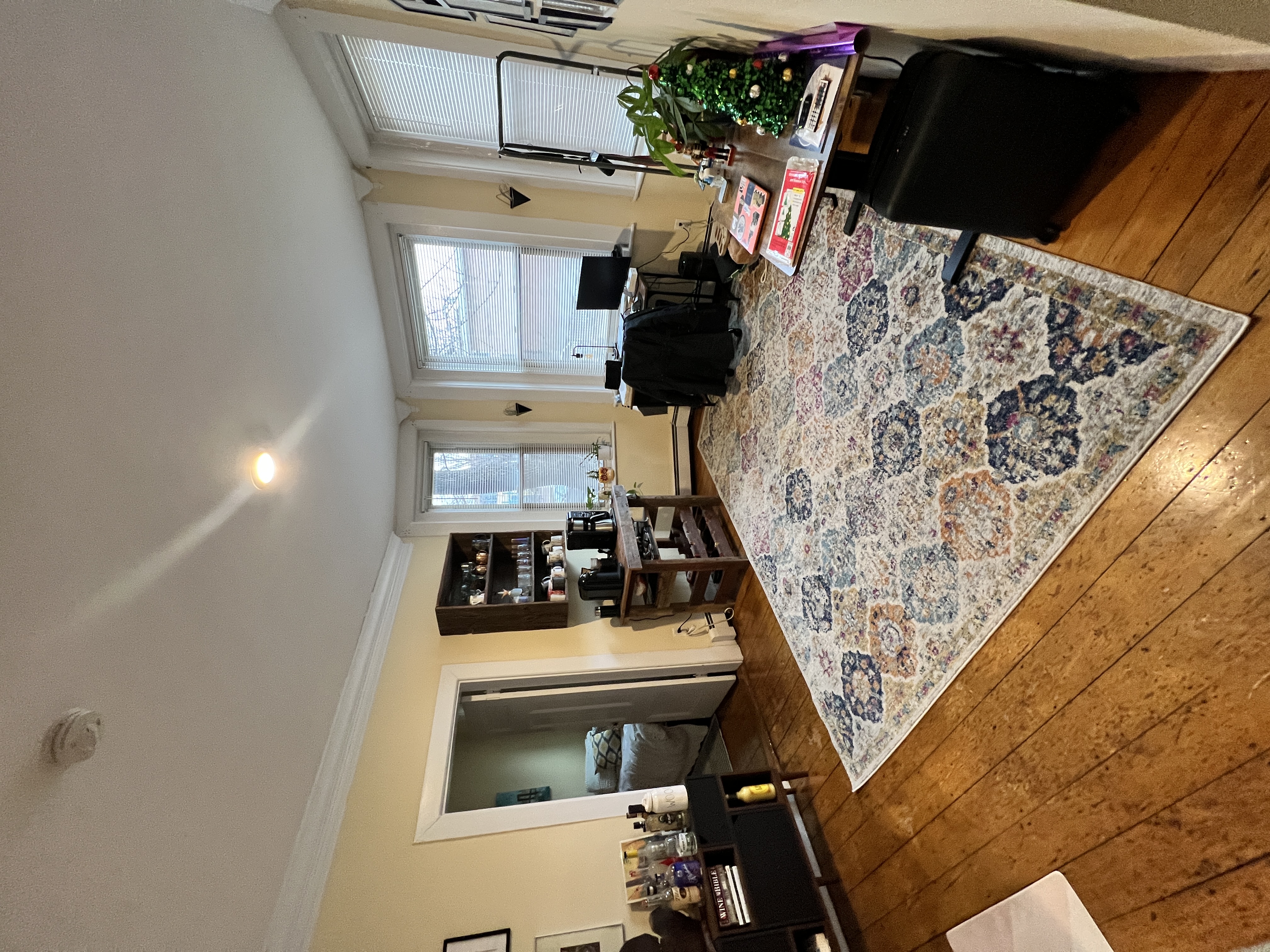 2 bed, 1 bath apartment for rent at 2 Pearl St Unit 1, Charlestown — photo 11 of 23