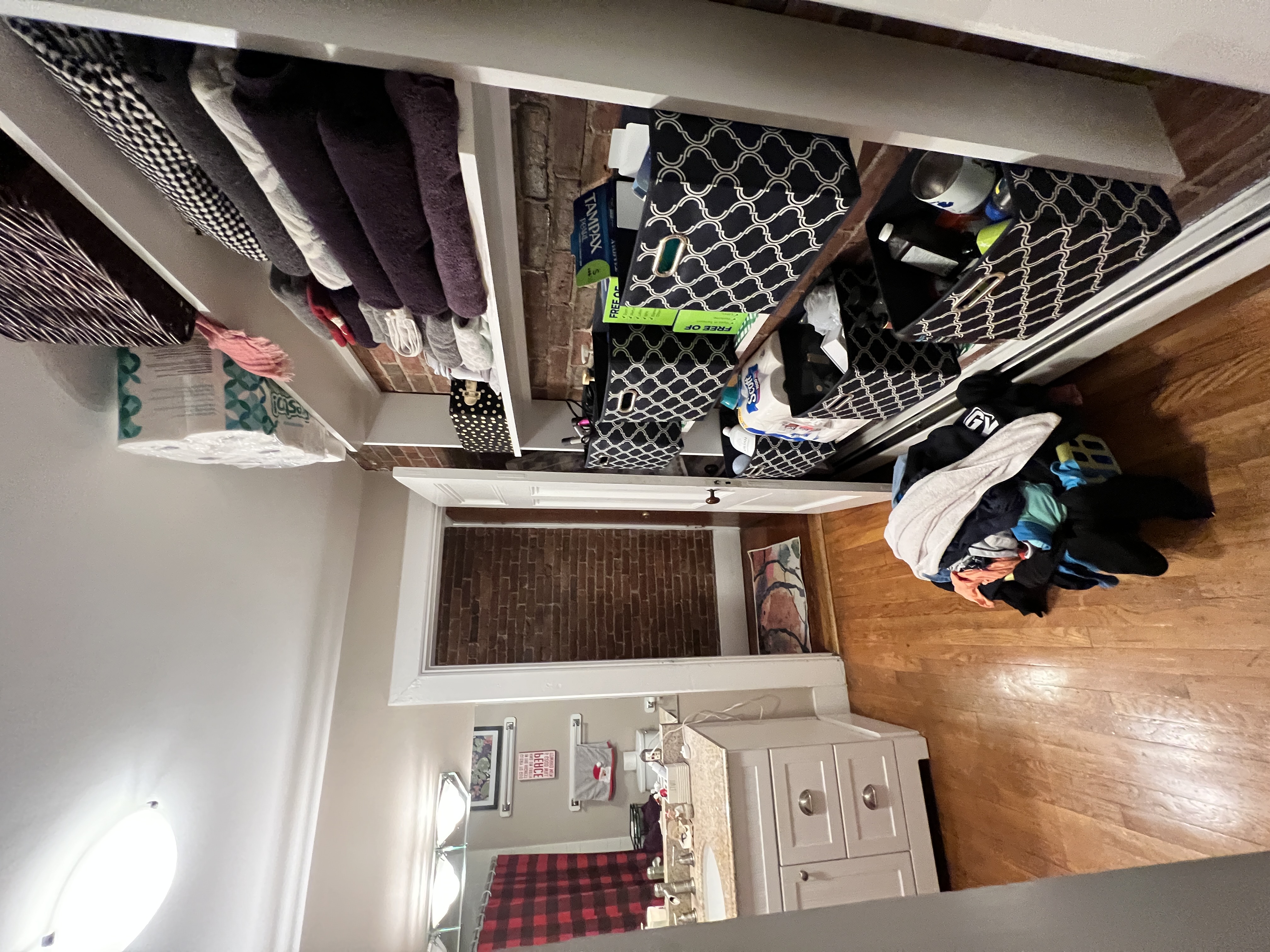 2 bed, 1 bath apartment for rent at 2 Pearl St Unit 1, Charlestown — photo 17 of 23