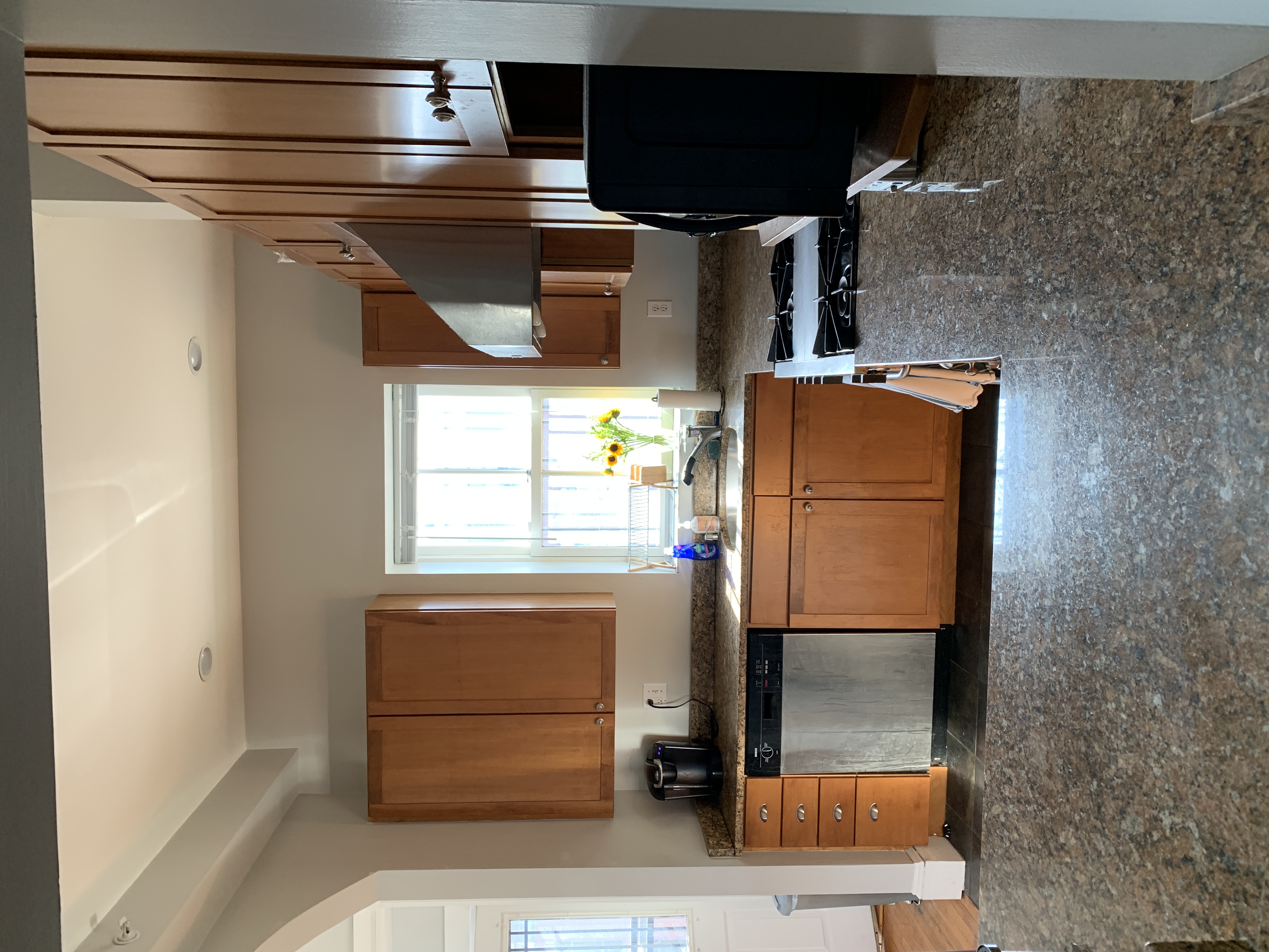 3 bed, 2 bath apartment for rent at 55 W Broadway Unit 8, South Boston — photo 9 of 29
