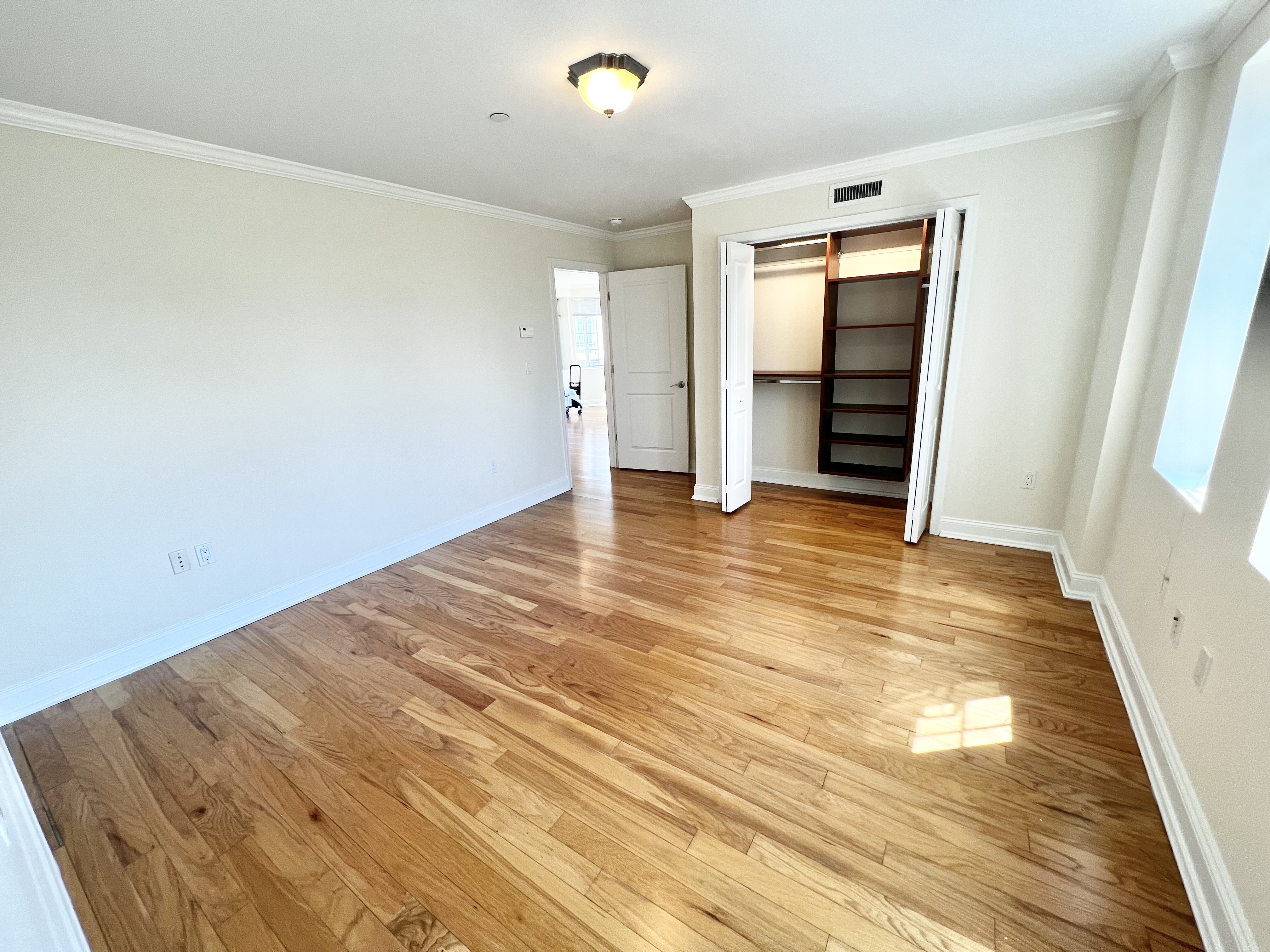 2 bed, 2 bath apartment for rent at 17 Chapel Unit A0909, Longwood — photo 7 of 16