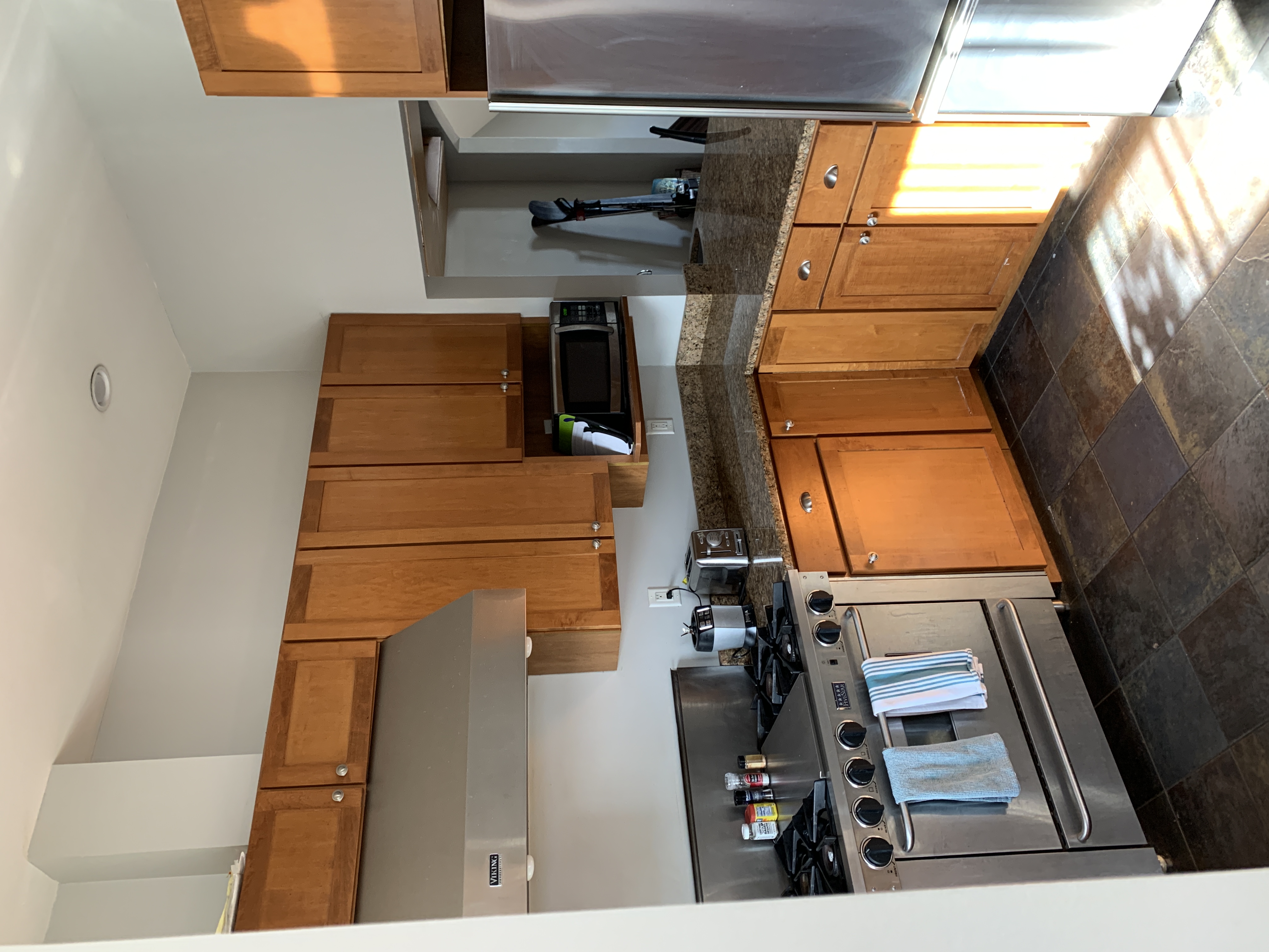3 bed, 2 bath apartment for rent at 55 W Broadway Unit 8, South Boston — photo 4 of 29