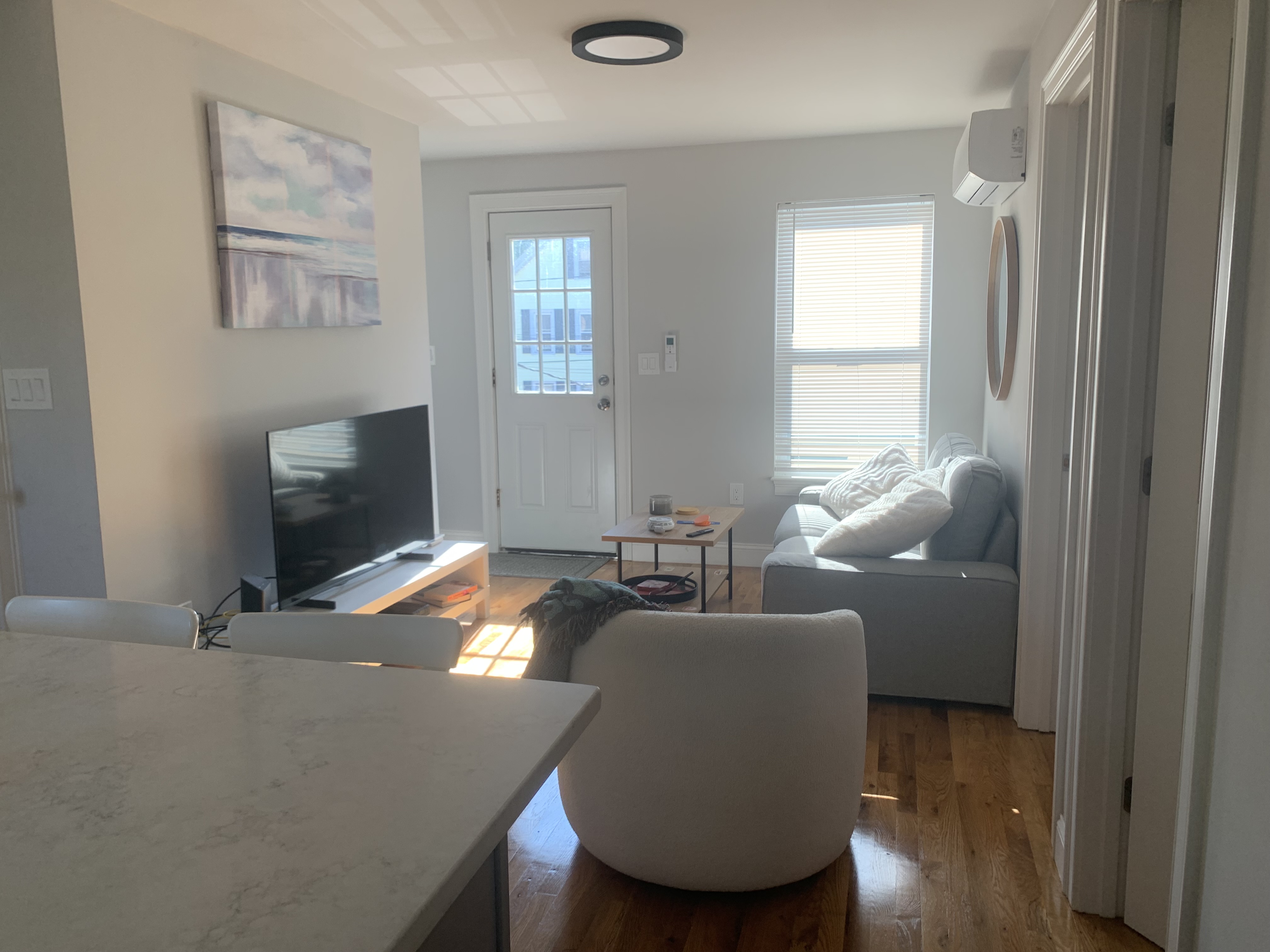 2 bed, 1.5 bath apartment for rent at 10 Harding St Unit 2, Wellington-Harrington — photo 4 of 13